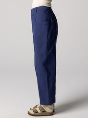 Women Organic Cotton Barrel Trouser in Navy - Croft