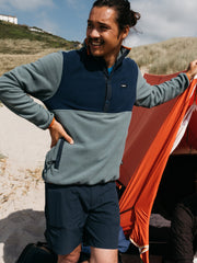 Men Recycled 1/4 Fleece in Deep Sea/Blue - Axiom