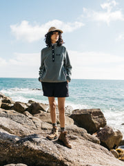 Women 1/4 Snap Fleece in Oatmeal/Deep Blue - Axiom