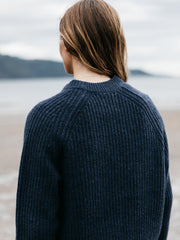 Women Fisherman Wool Knit Jumper in Navy - Mora