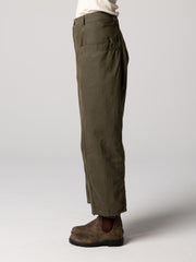 Women Organic Cotton Barrel Trouser in Olive - Croft
