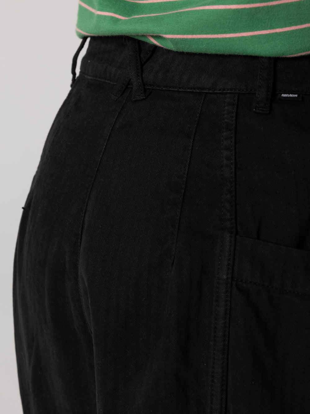 Women Organic Cotton Barrel Trouser in Black - Croft