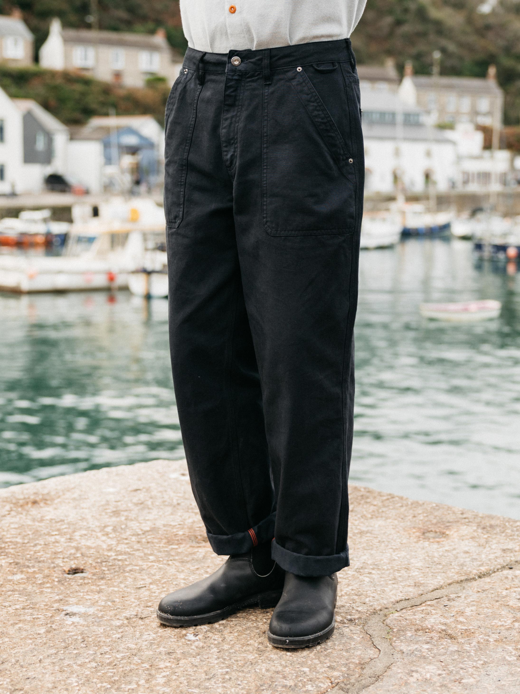 Men Basset Trouser in Black