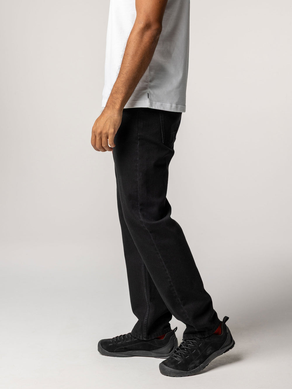 Men Organic Cotton Twill Jean in Black - Marin