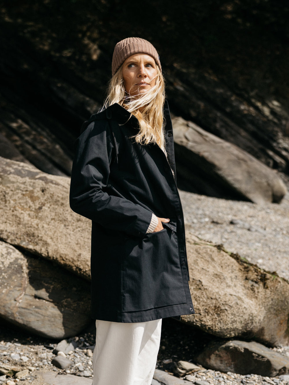 Women Organic Cotton Waterproof Jacket in Black - Litus