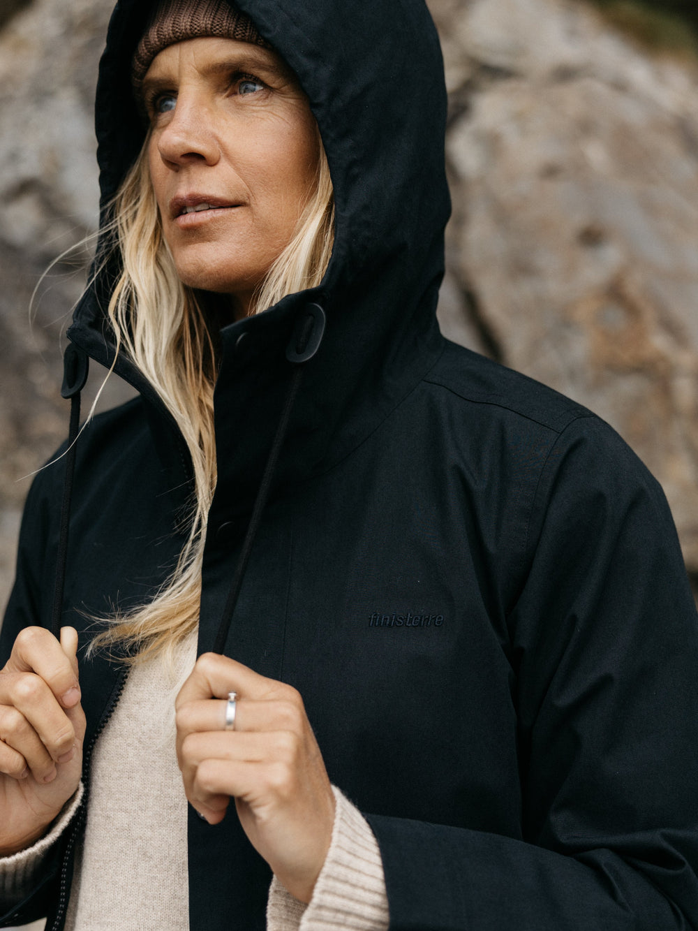 Women Organic Cotton Waterproof Jacket in Black - Litus
