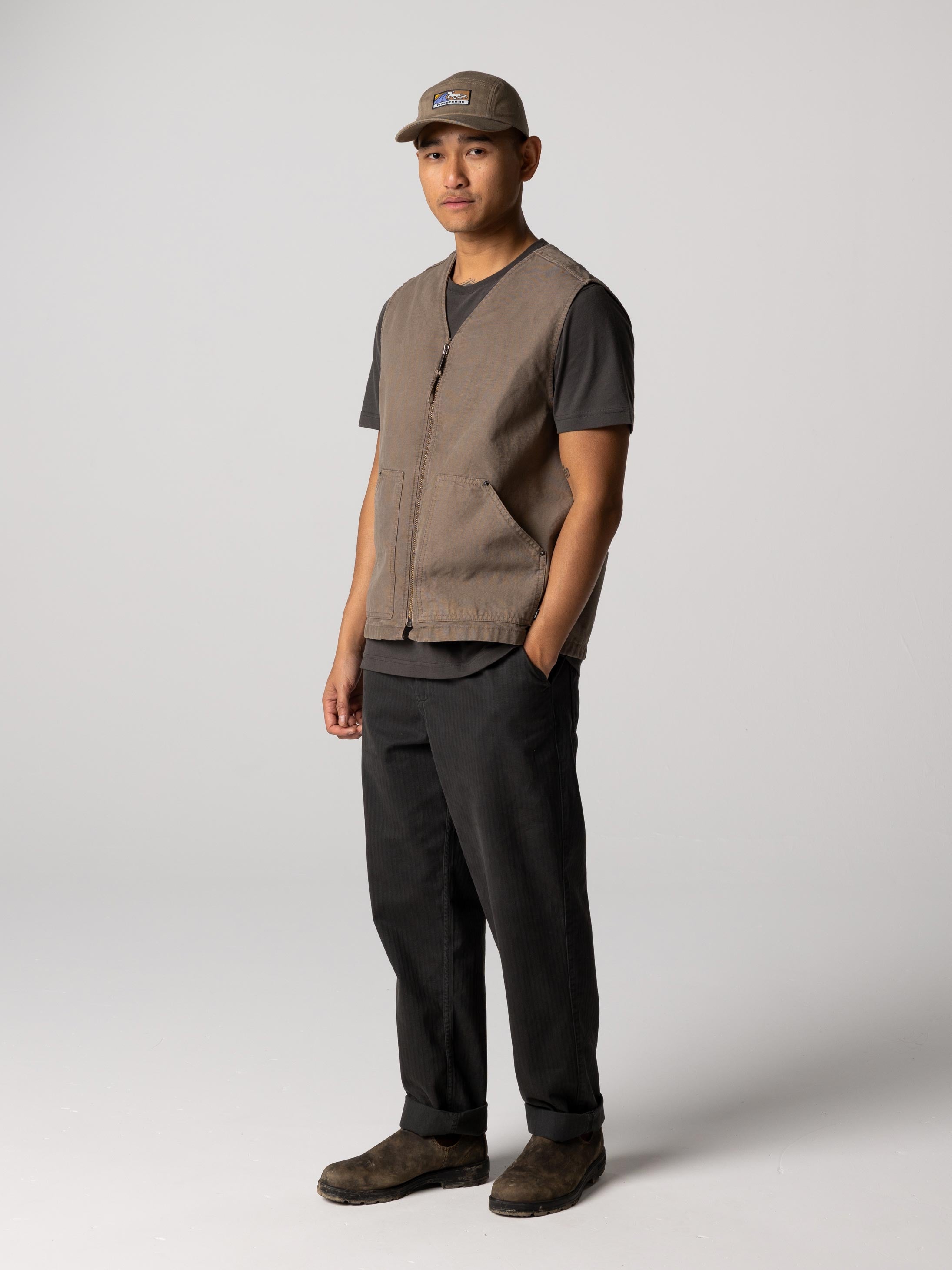 Men Organic Cotton Gilet in Brown - Basset