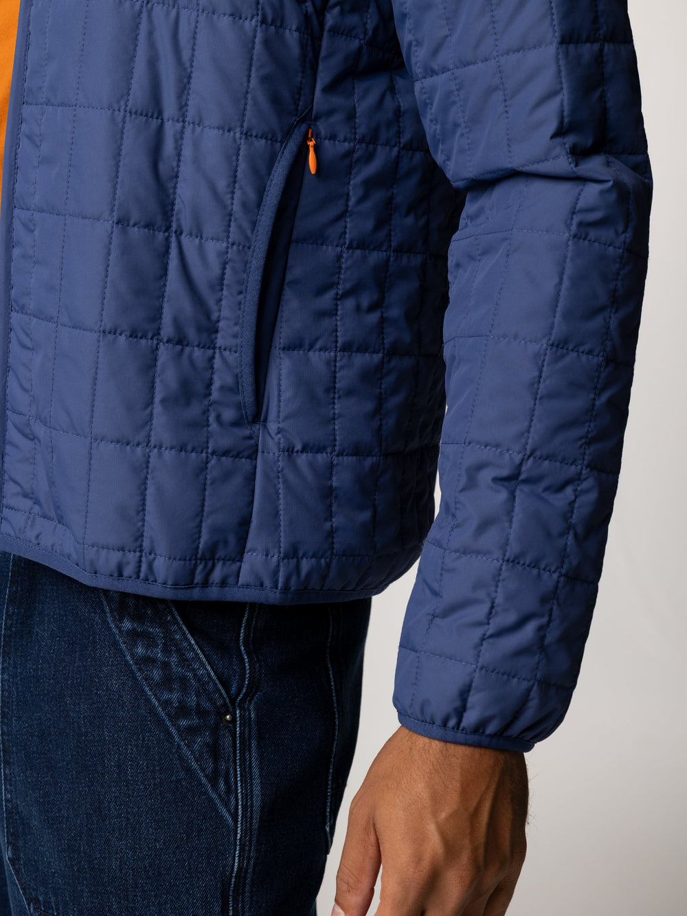 Men Insulated Jacket in Navy - Firecrest