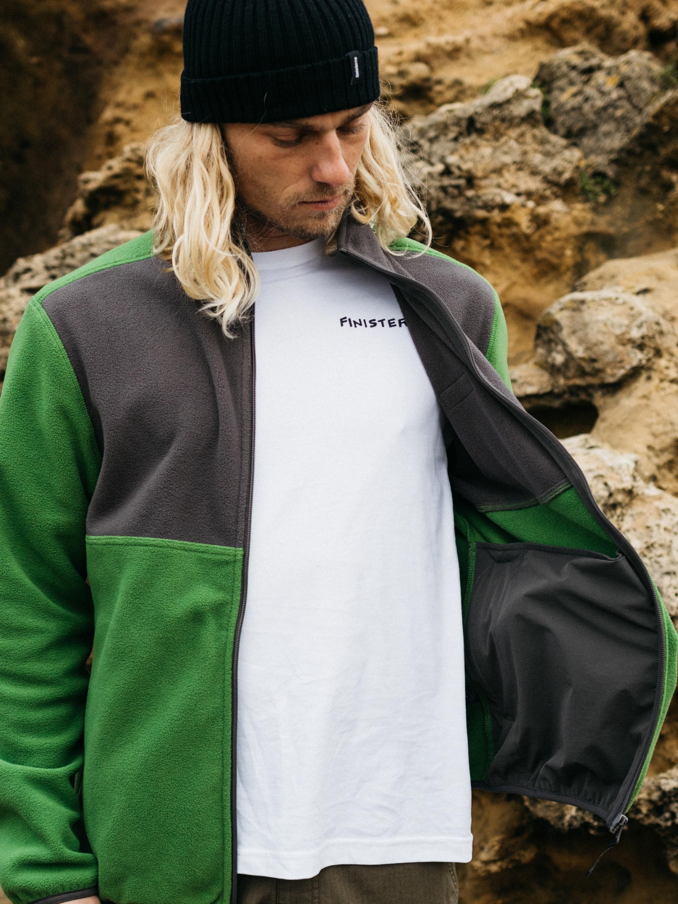 Men Recycled Zip Fleece in Black/Green - Axiom