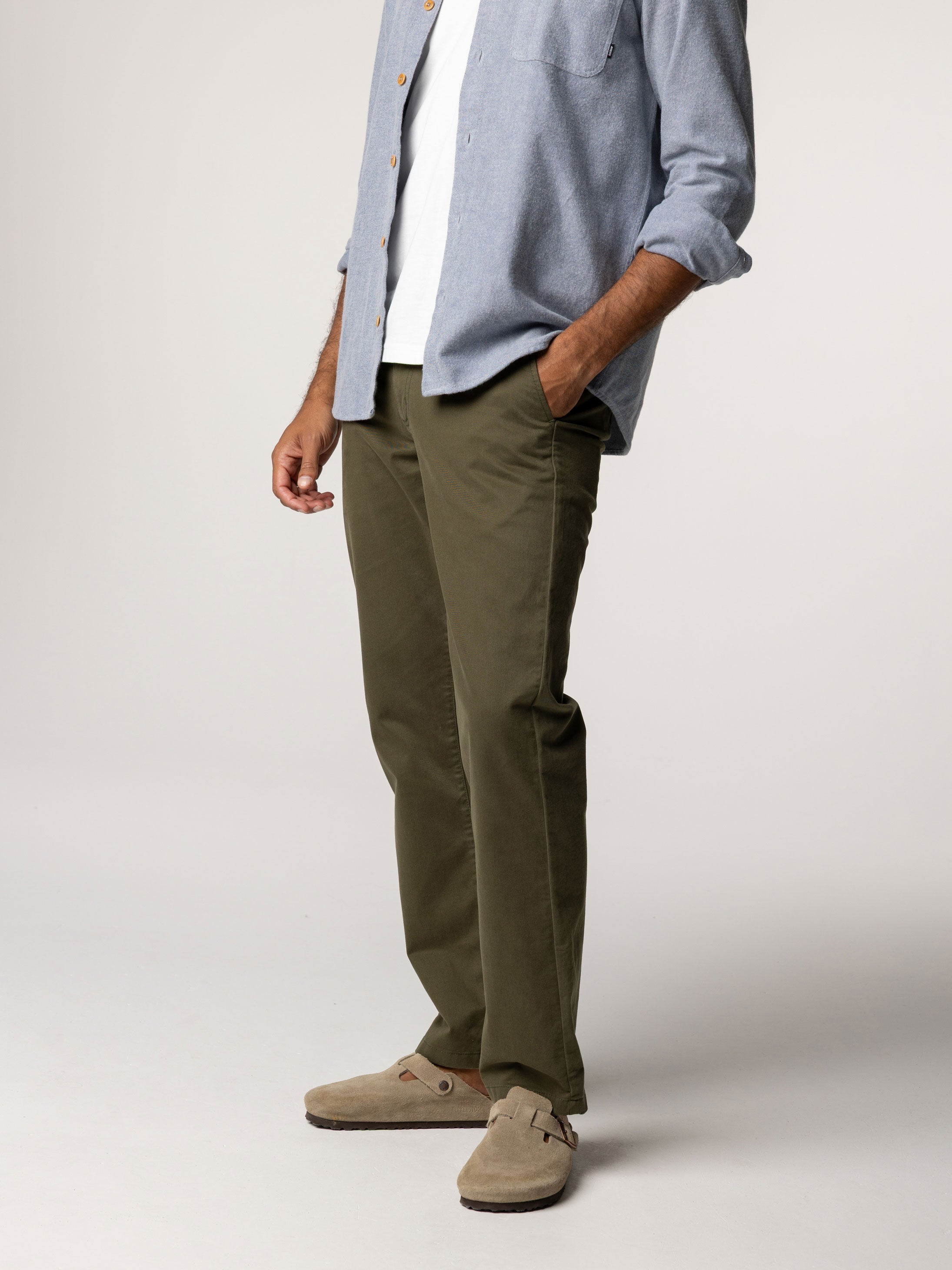 Men Organic Cotton Chino in Olive - Rincon