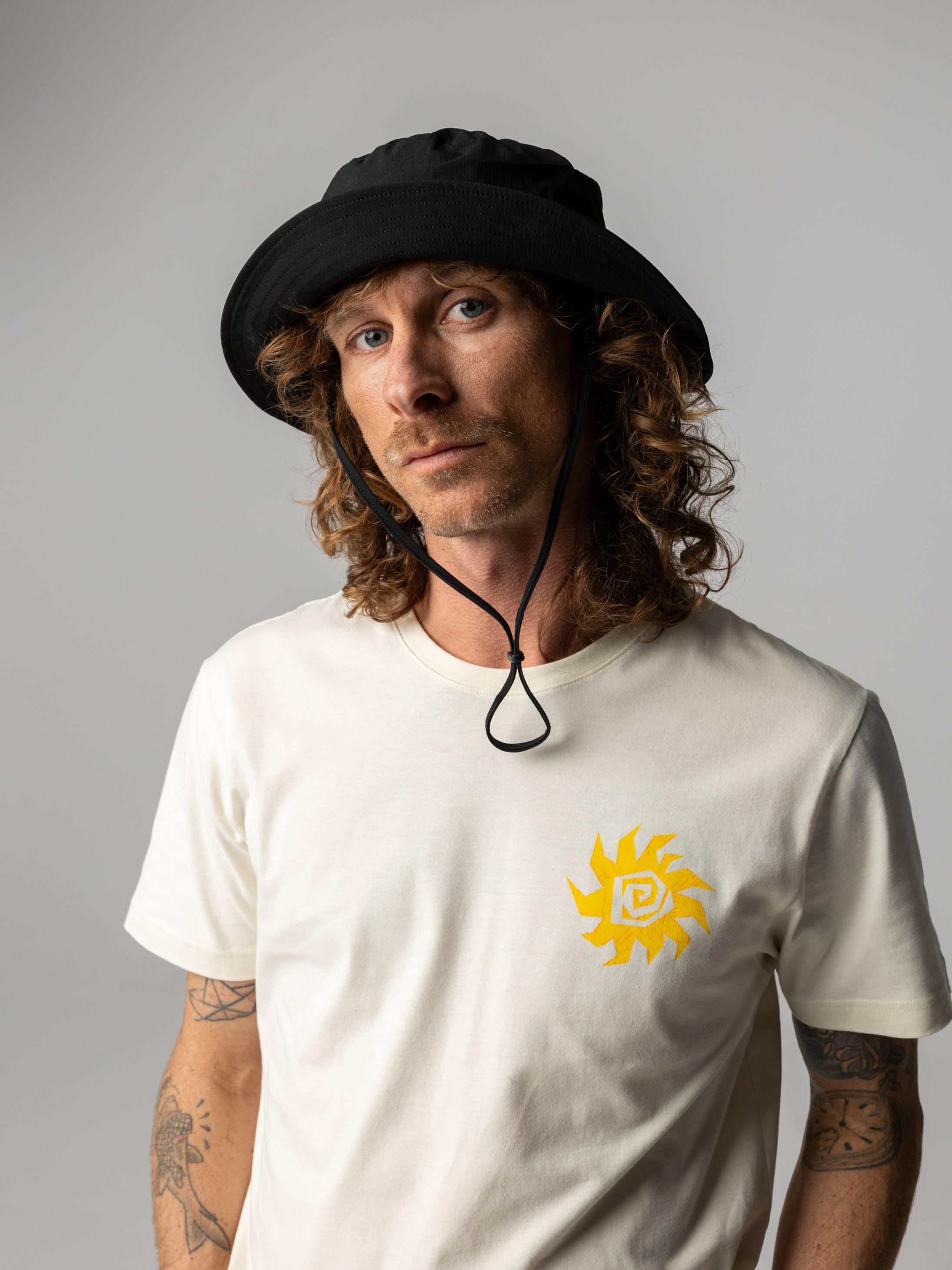 Men/Women Recycled Bucket Hat in Black - Wander