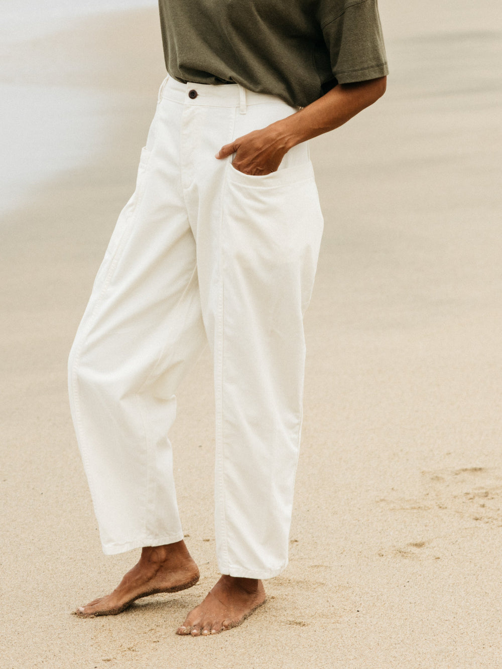 Women Organic Cotton Barrel Trouser in Ecru - Croft