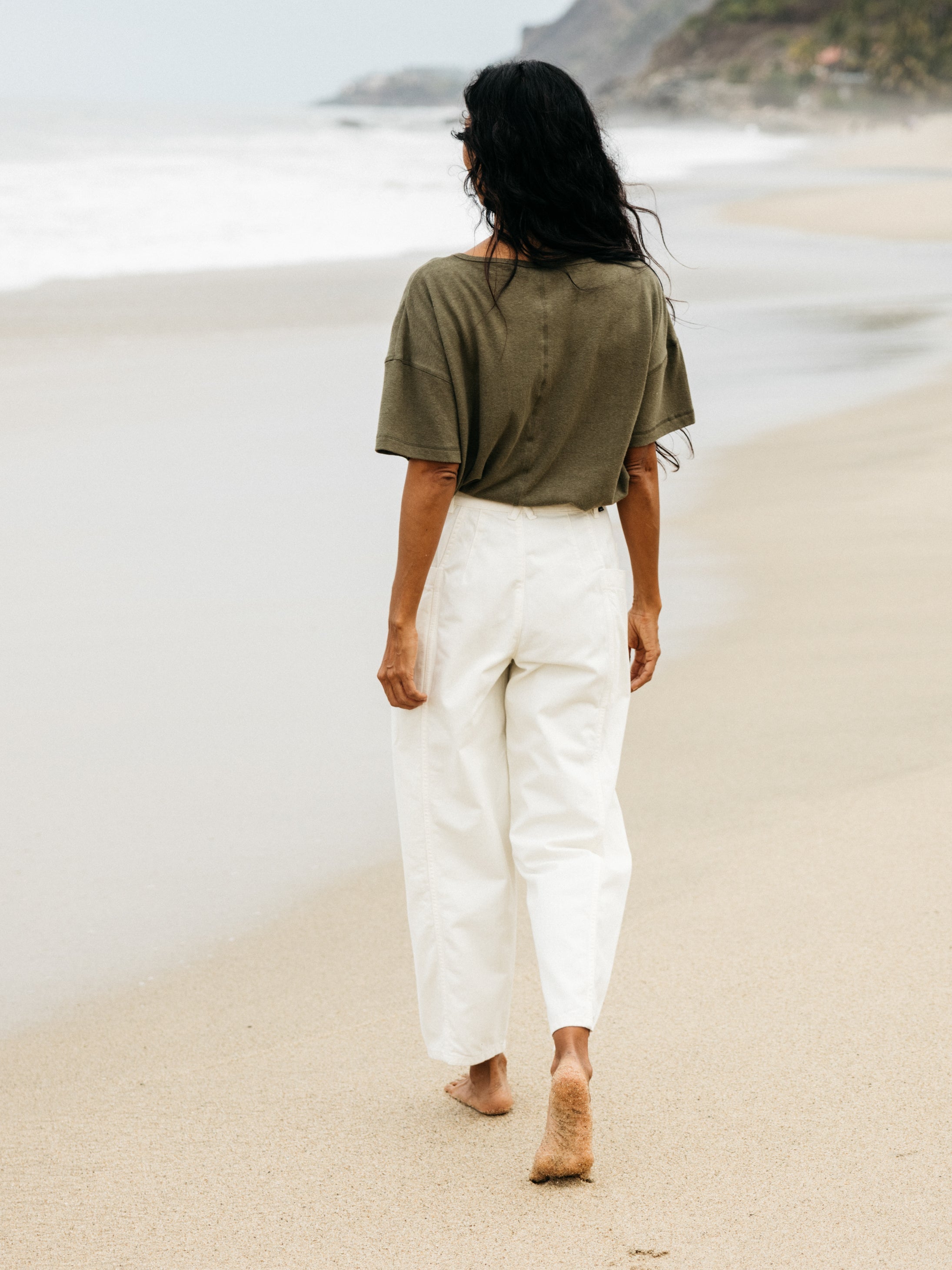 Women Organic Cotton Barrel Trouser in Ecru - Croft