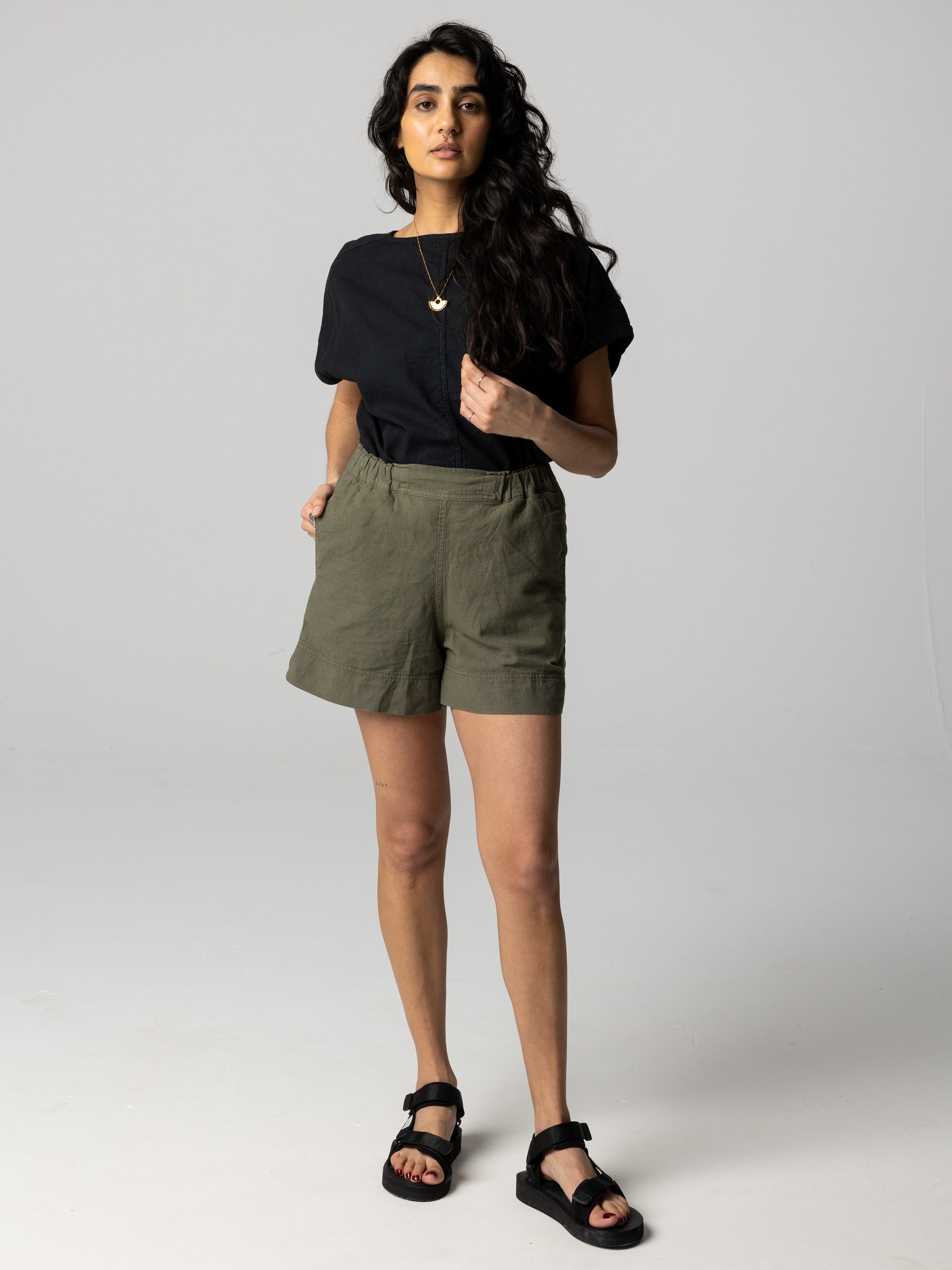 Women Hemp Top in Black - Morva