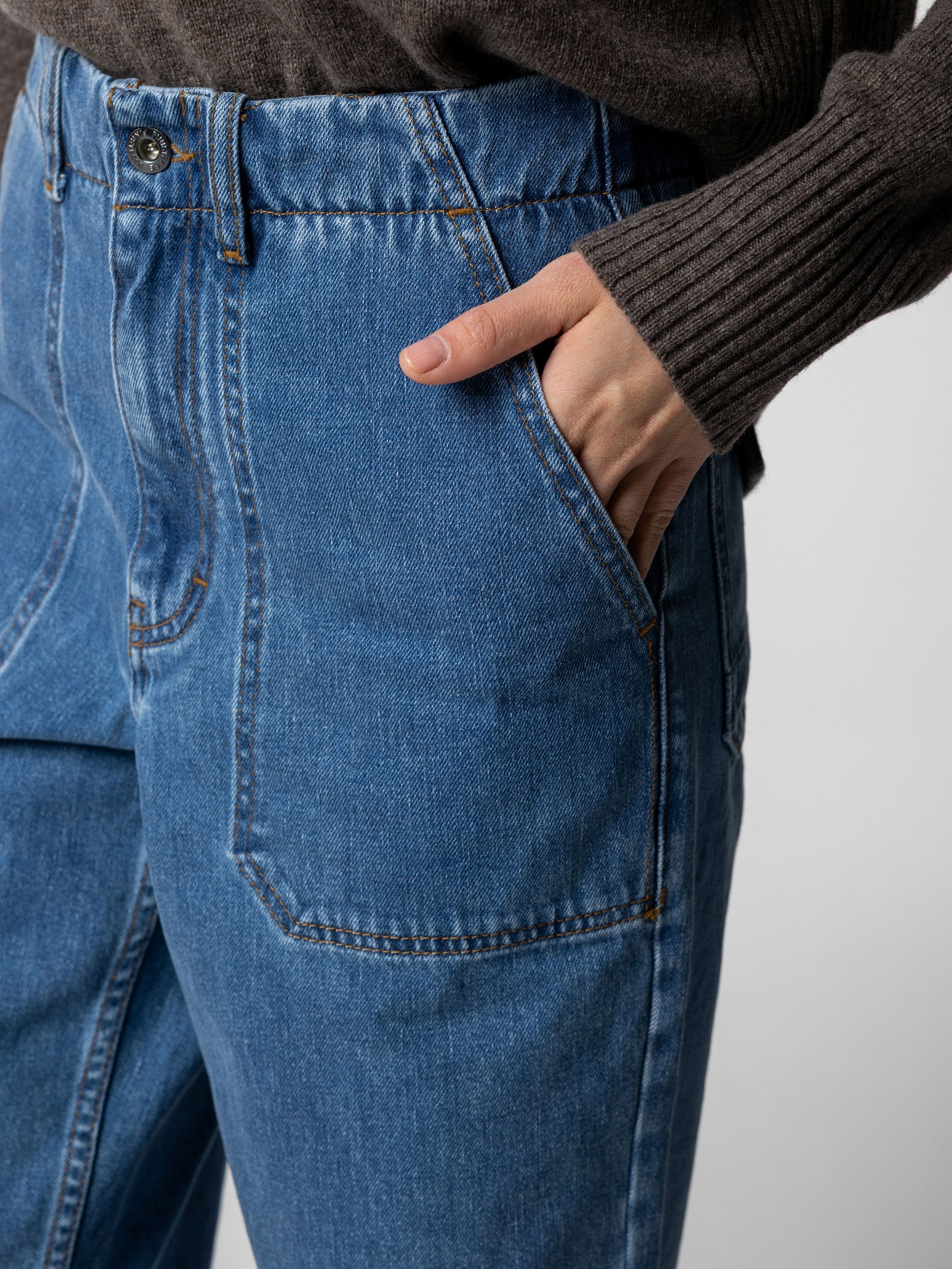 Women Yarrel Jean in Washed Indigo