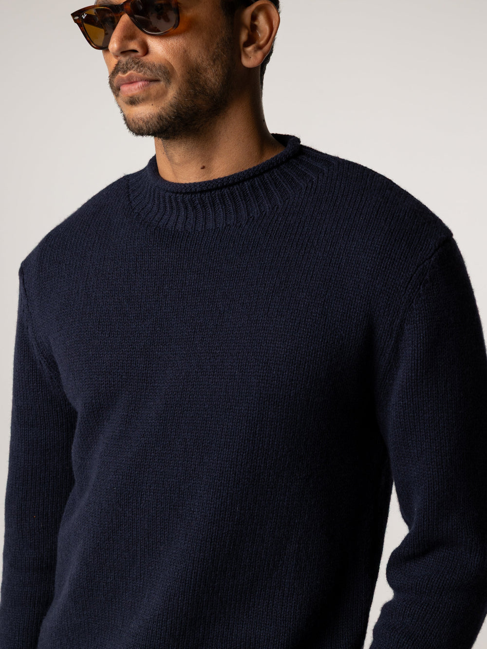 Men Wool Taran Jumper in Navy