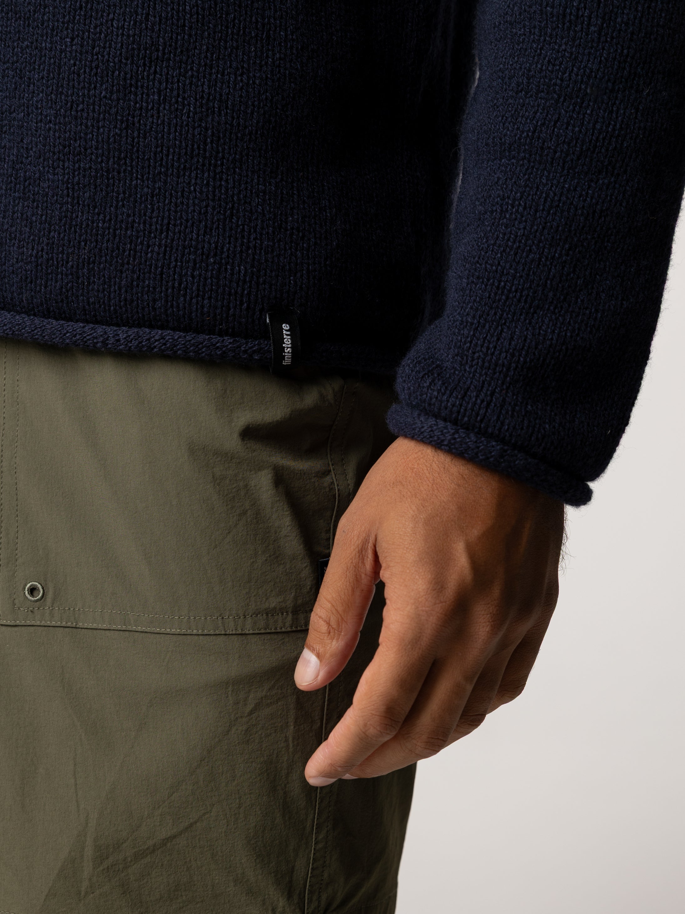 Men Wool Taran Jumper in Navy