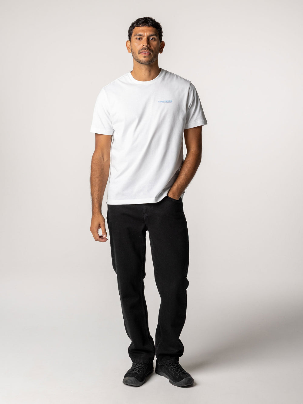 Men Organic Cotton T-Shirt in White - Heat Wavy