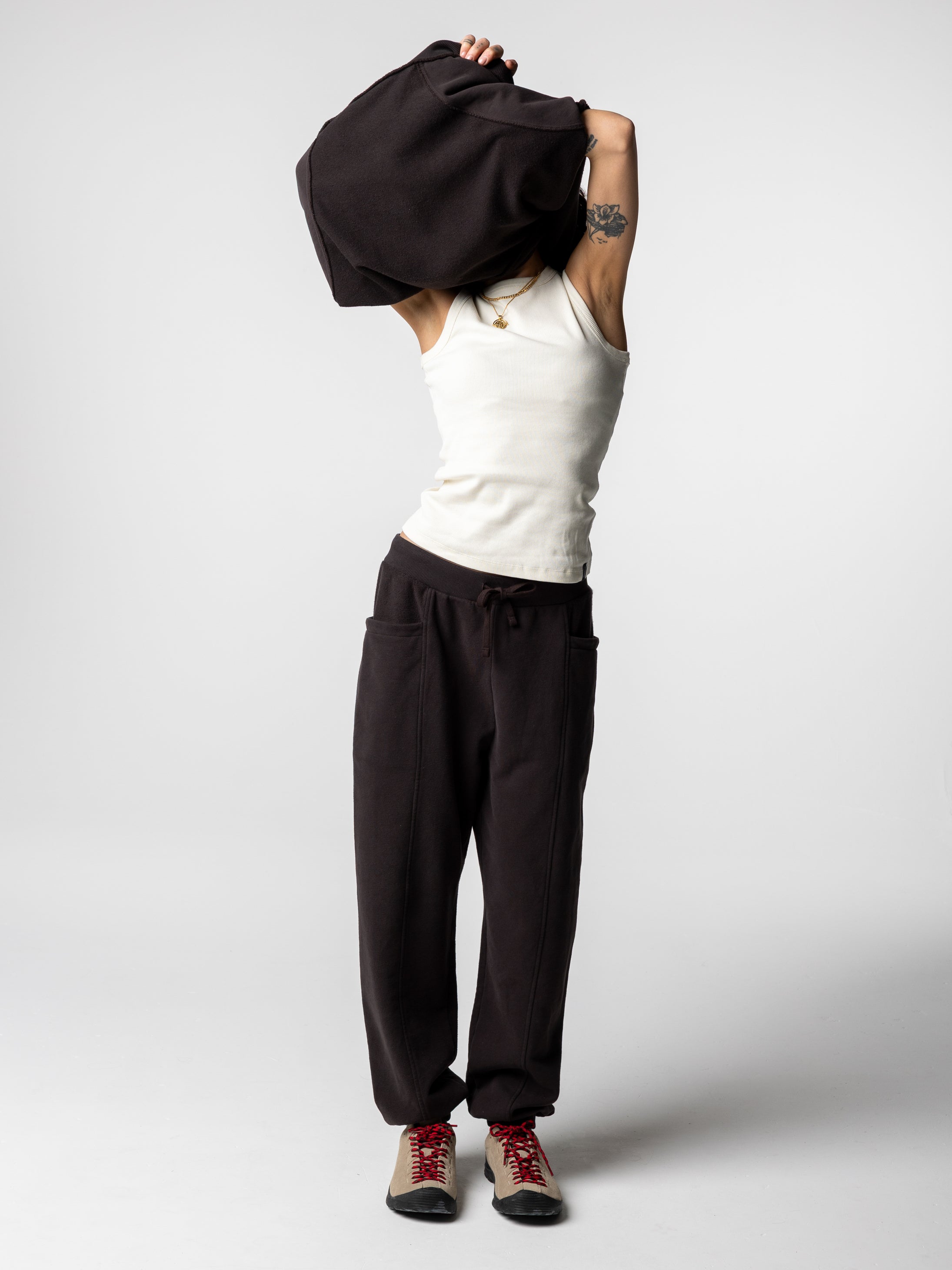 Women Awen Jogger in Burnt Umber