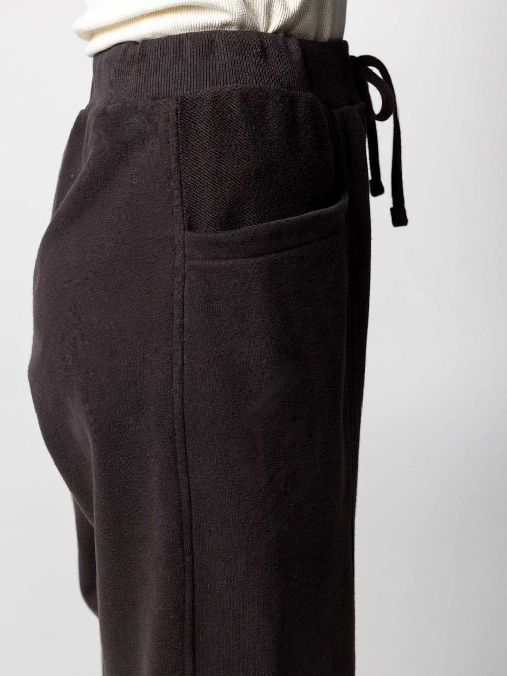 Women Awen Jogger in Burnt Umber