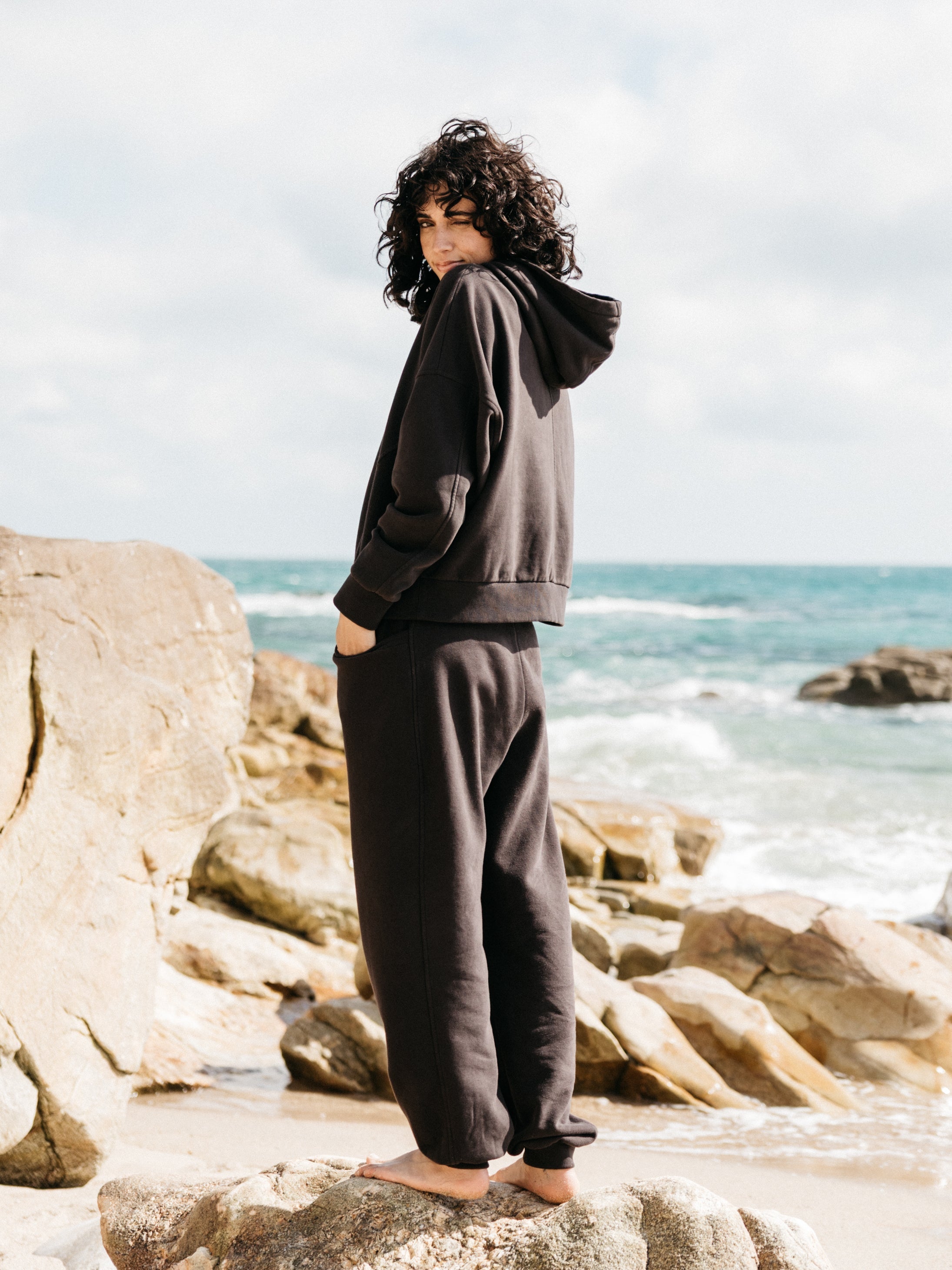 Women Awen Jogger in Burnt Umber