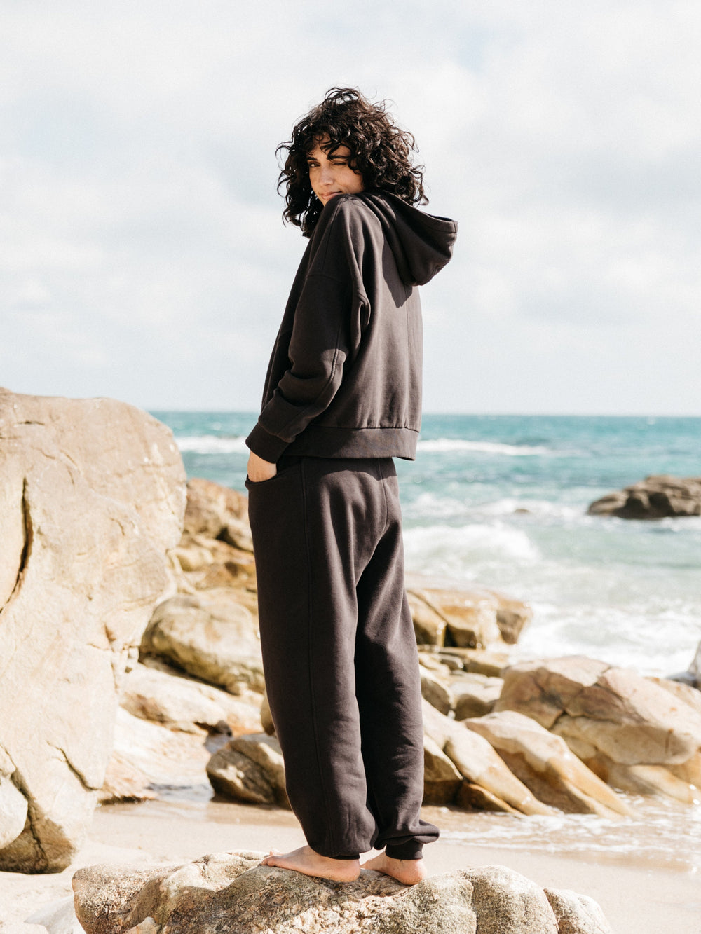 Women Awen Jogger in Burnt Umber