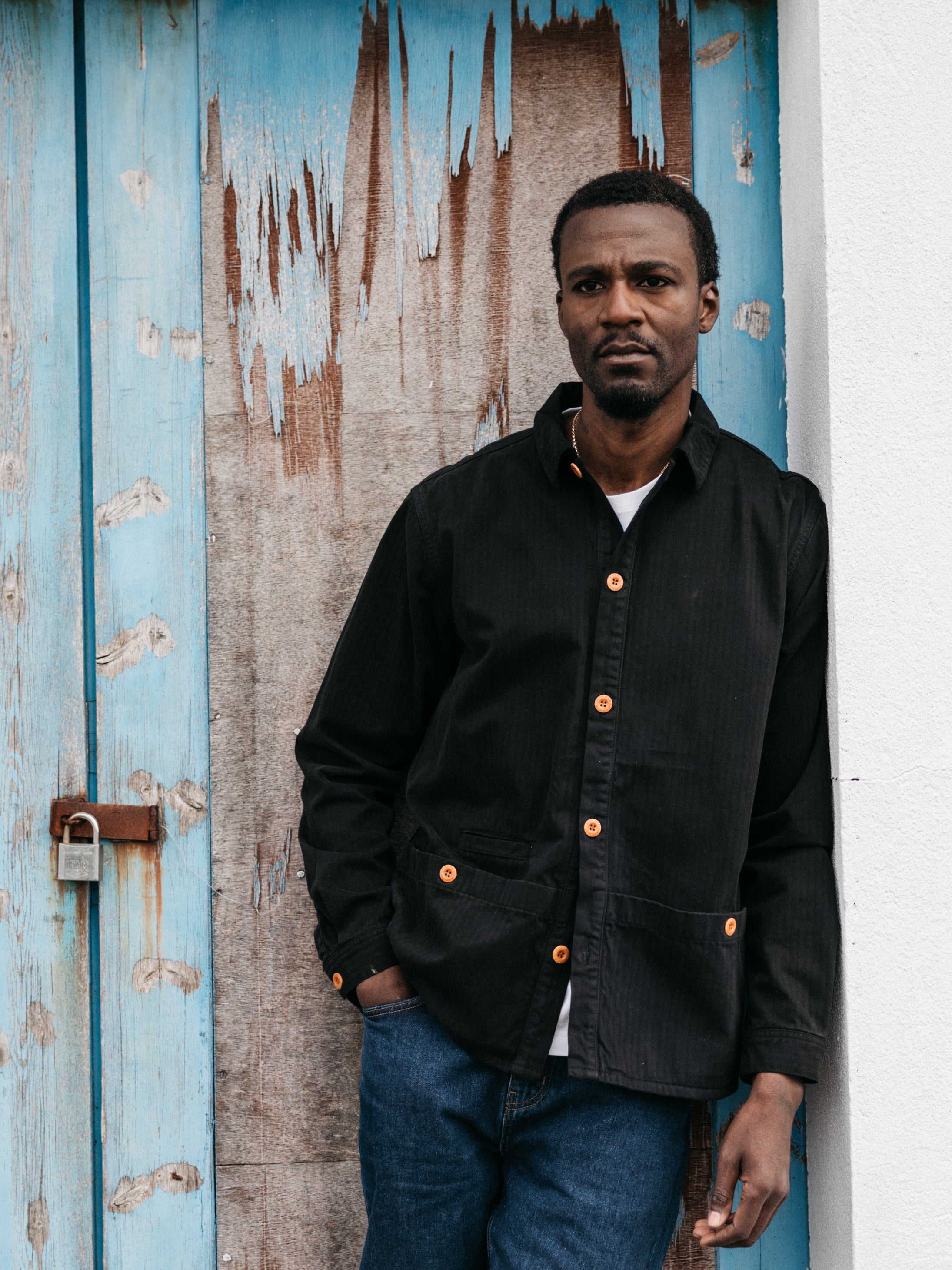 Men Organic Cotton Shirt in Black - Tonkin