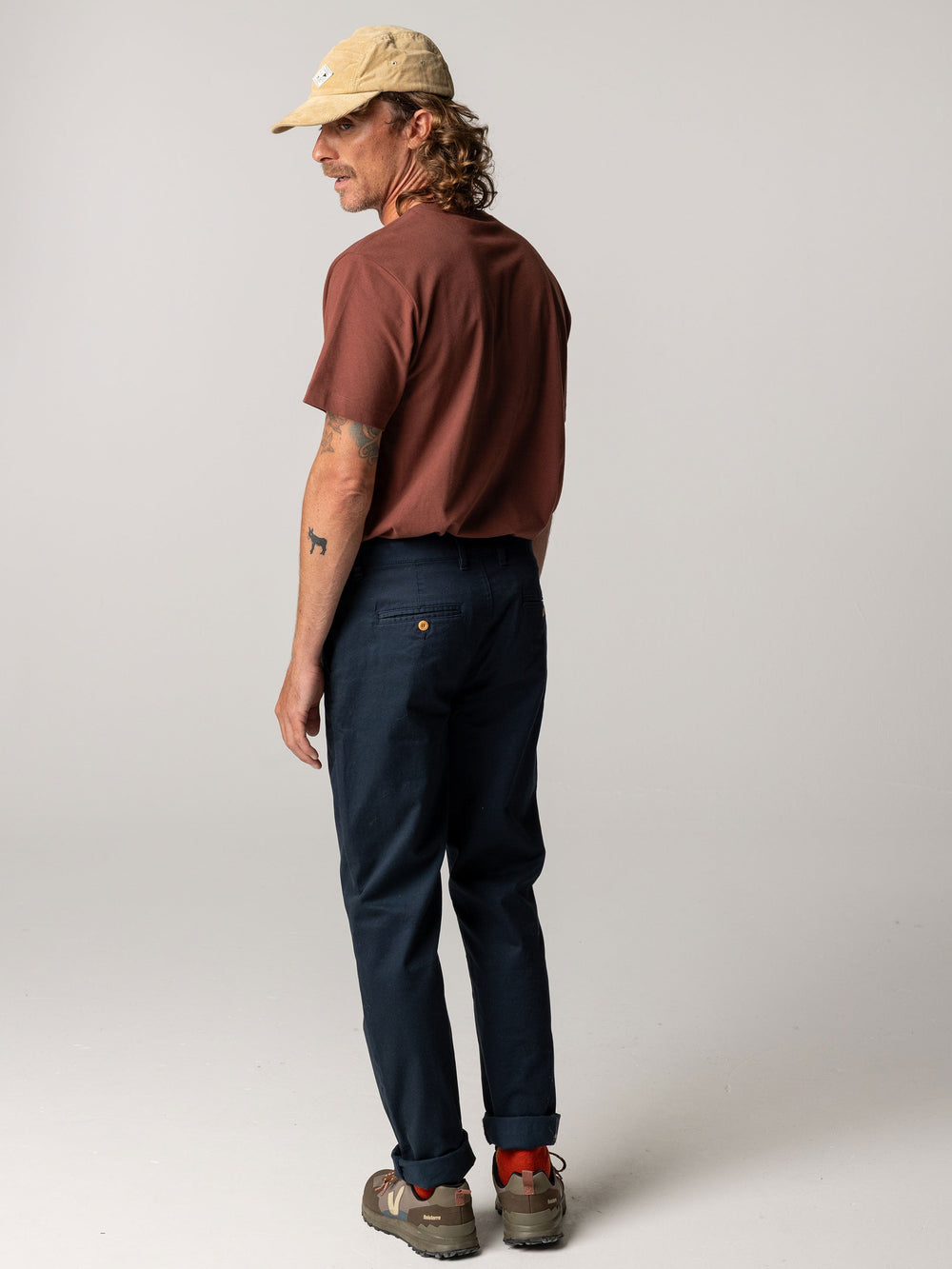 Men Rincon Slim Fit Chino in Navy