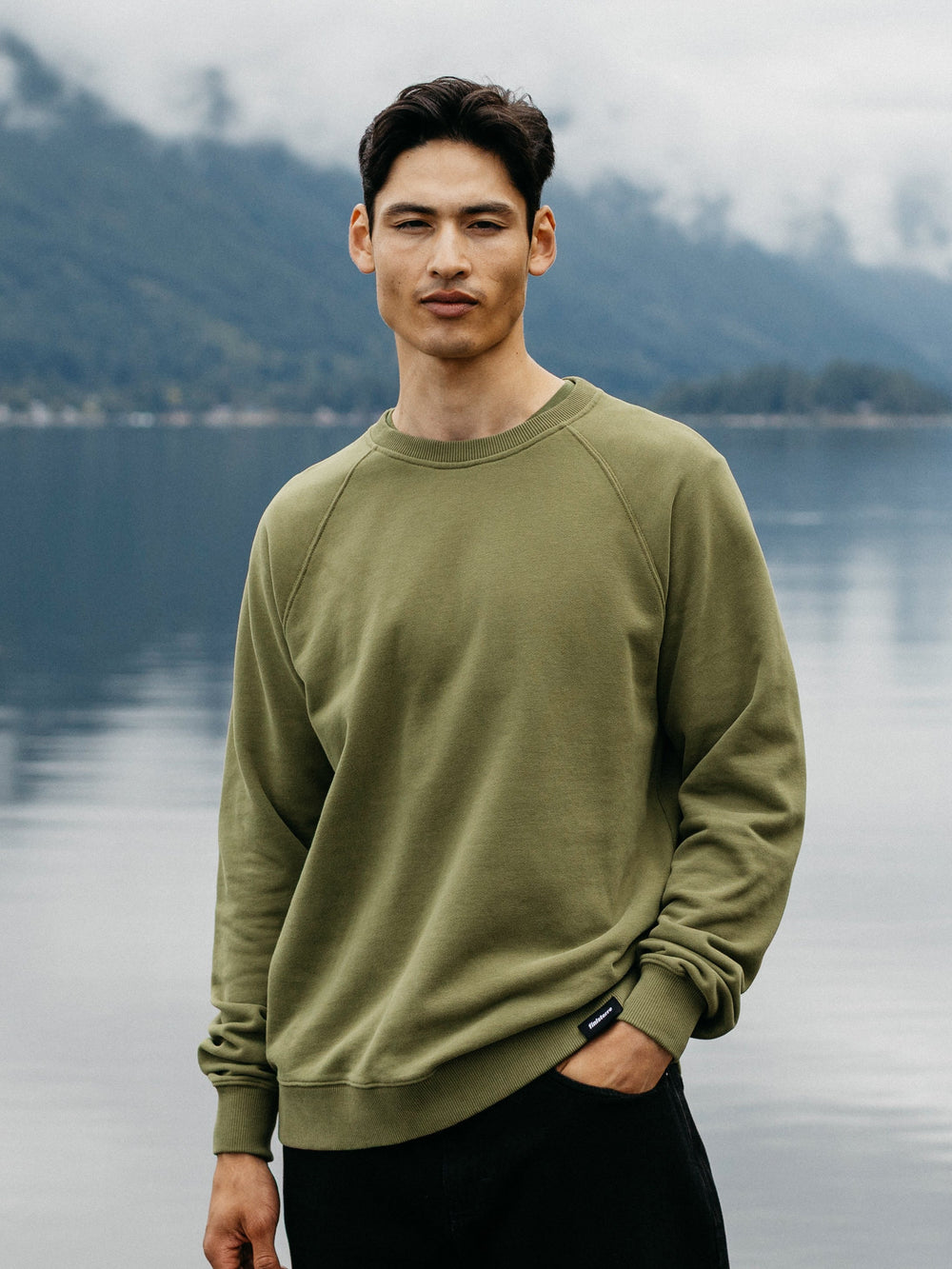 Men Organic Cotton Sweatshirt in Seagrass - Coho