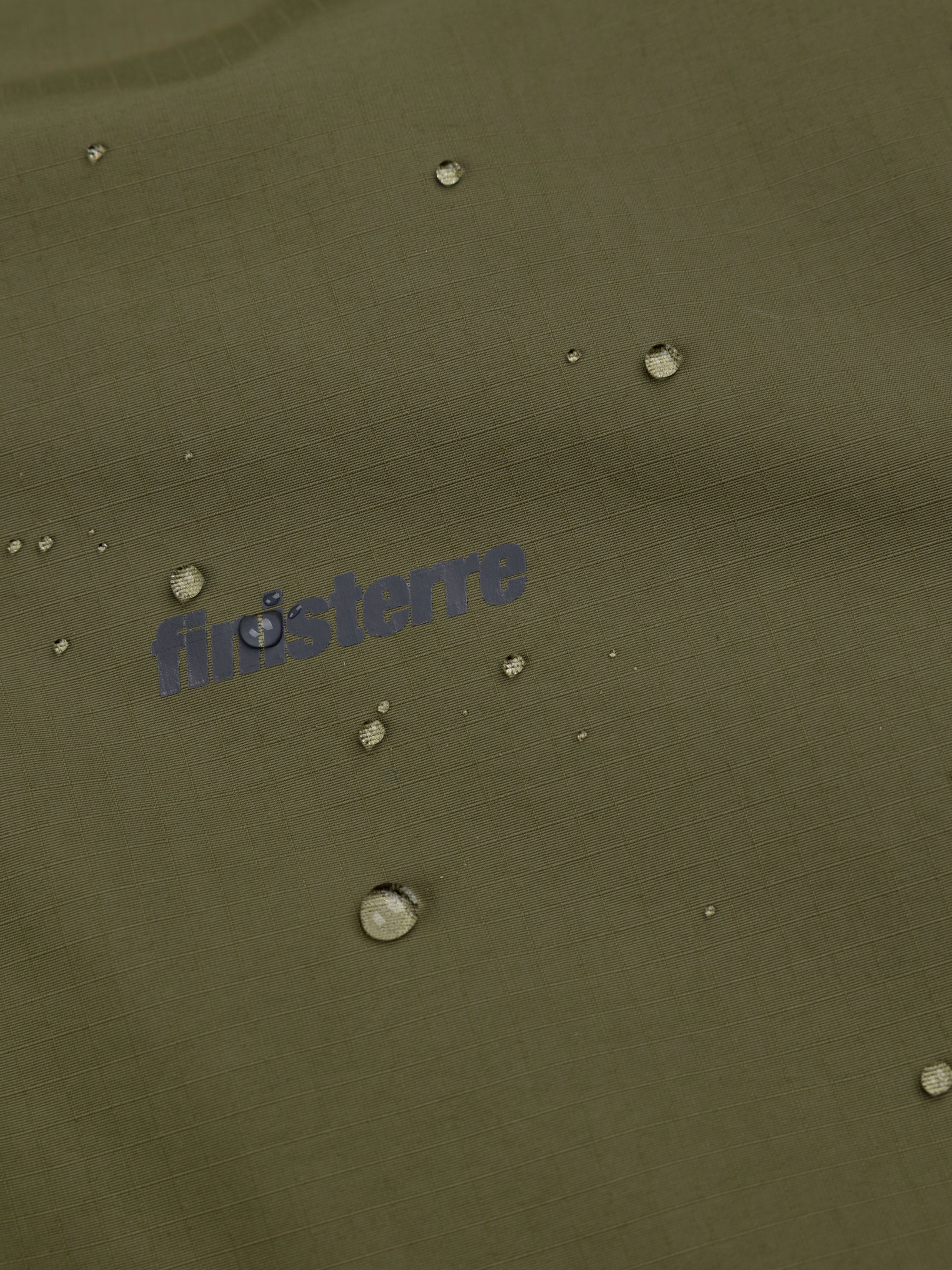 Men Recycled Longline Waterproof in Olive