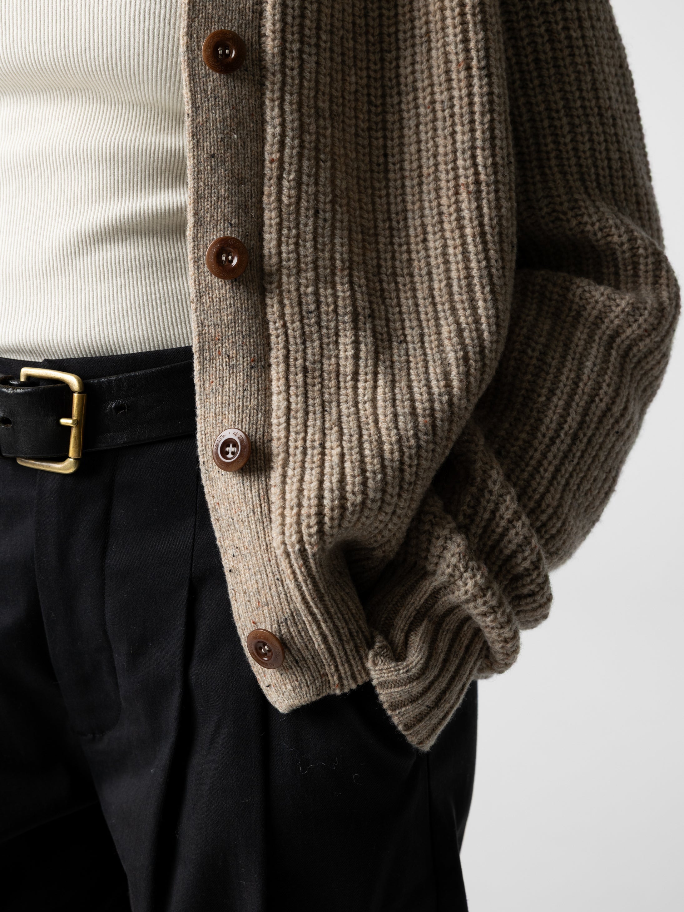 Women Wool Crew Neck Cardigan in Oatmeal - Mora