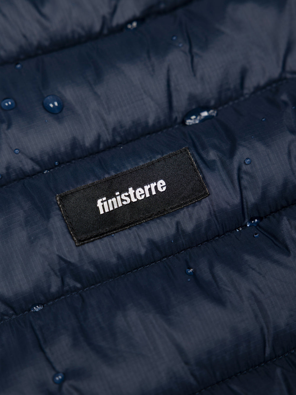 Men Recycled Gilet in Navy - Nimbus
