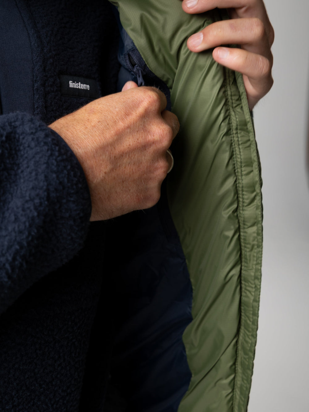 Men Recycled Gilet in Seagrass - Nimbus