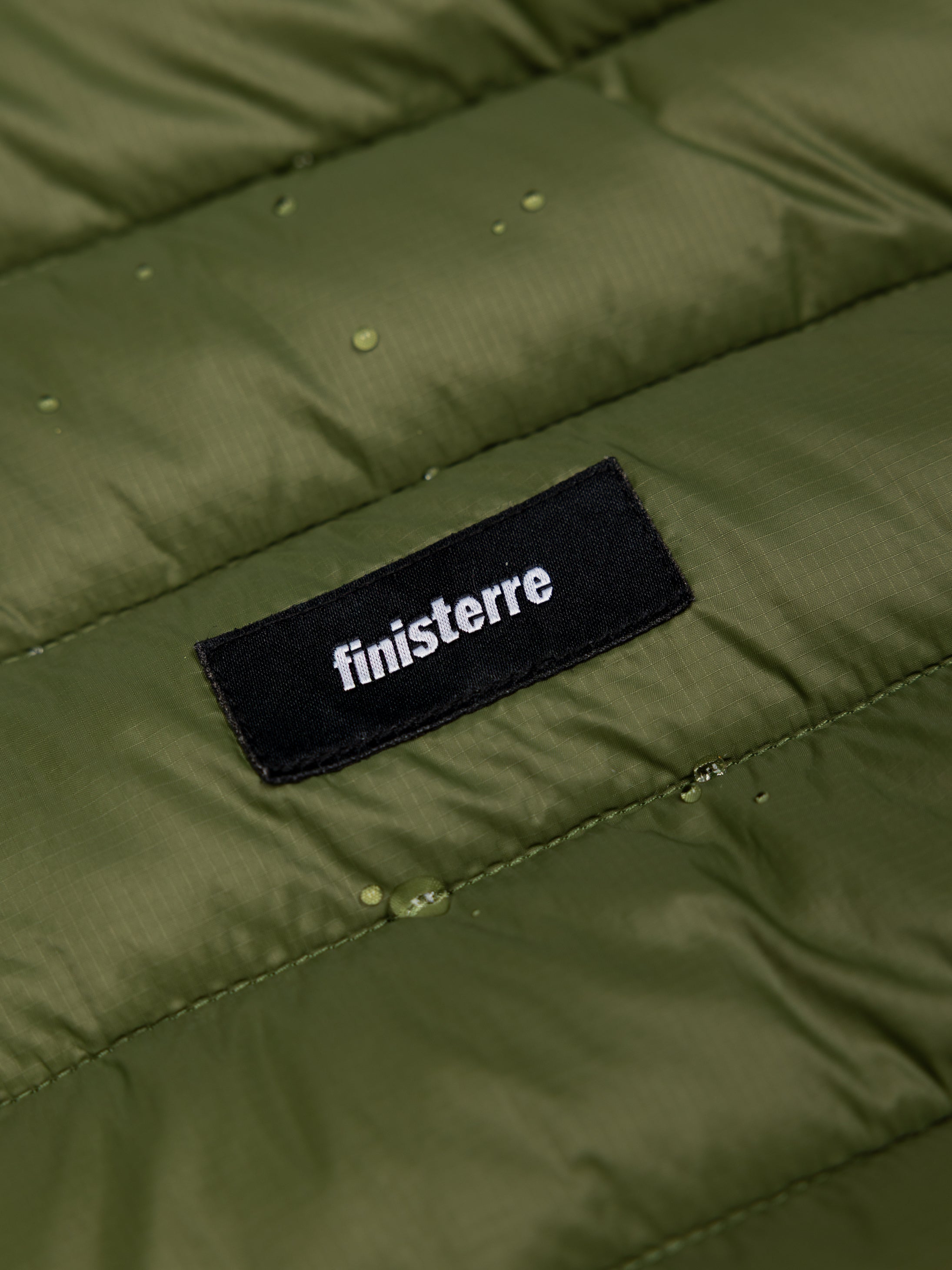 Men Recycled Hooded Jacket in Seagrass - Nimbus