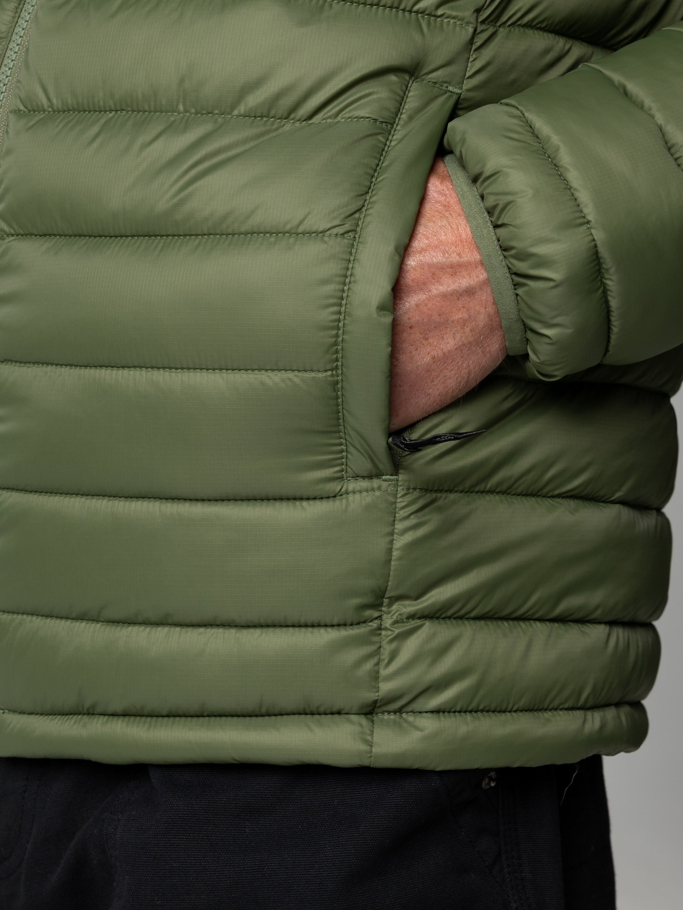Men Recycled Jacket in Seagrass - Nimbus