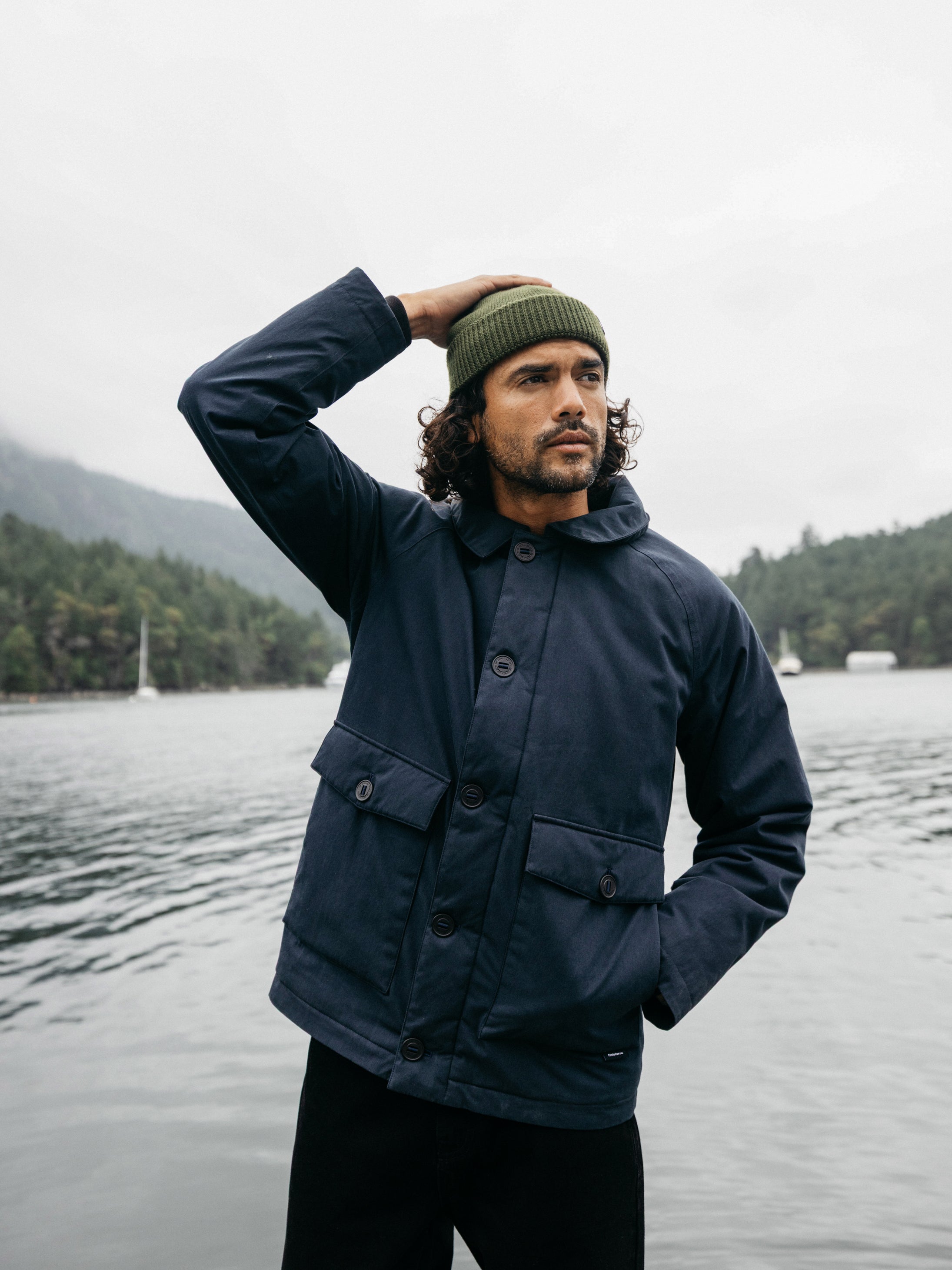 Men Recycled Insulated Jacket in Navy - Shipyard