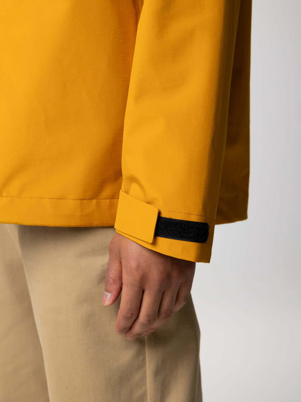 Men Recycled Waterproof Jacket in Buckwheat - Skybird