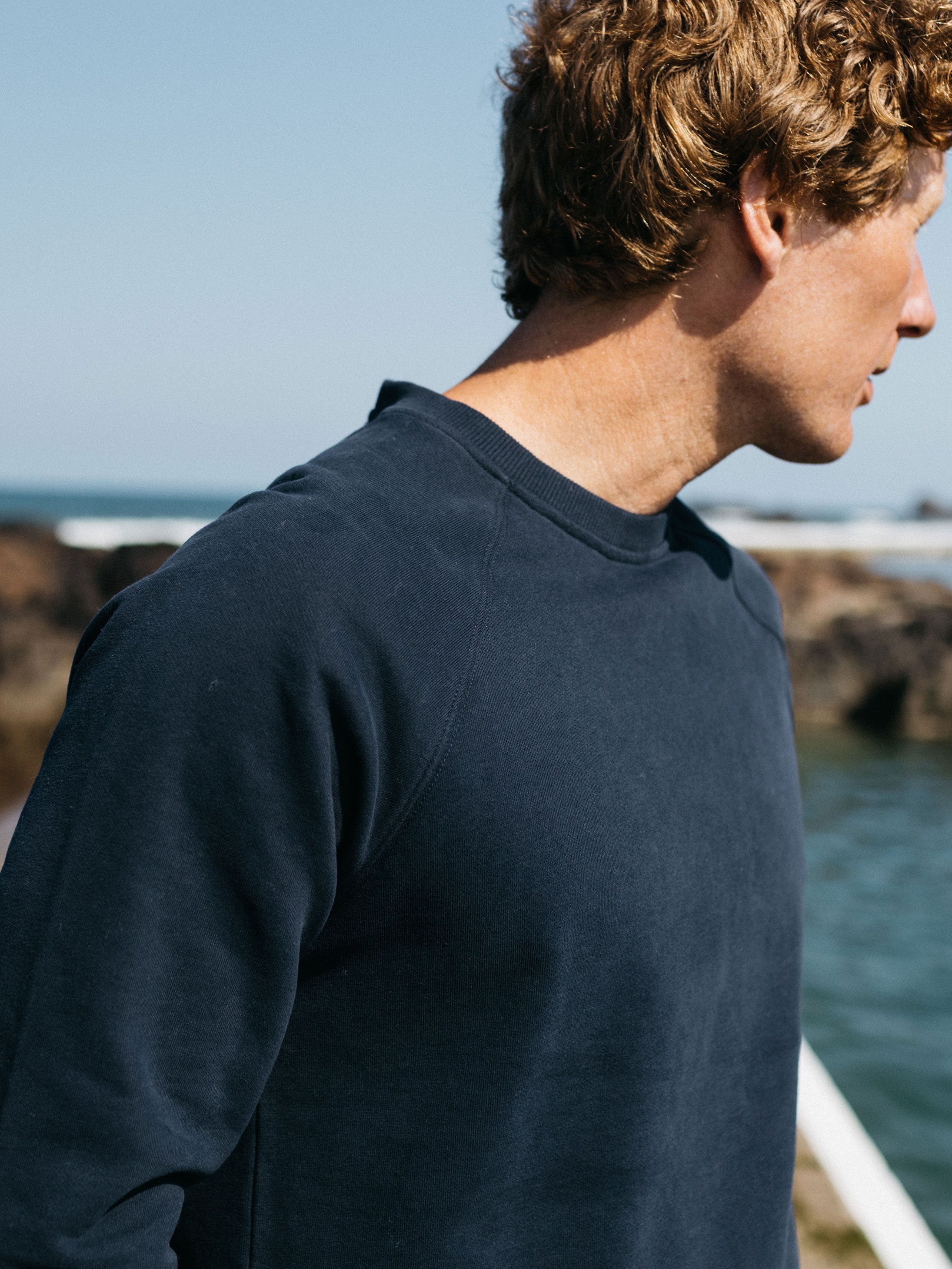 Men Coho Sweatshirt in Navy