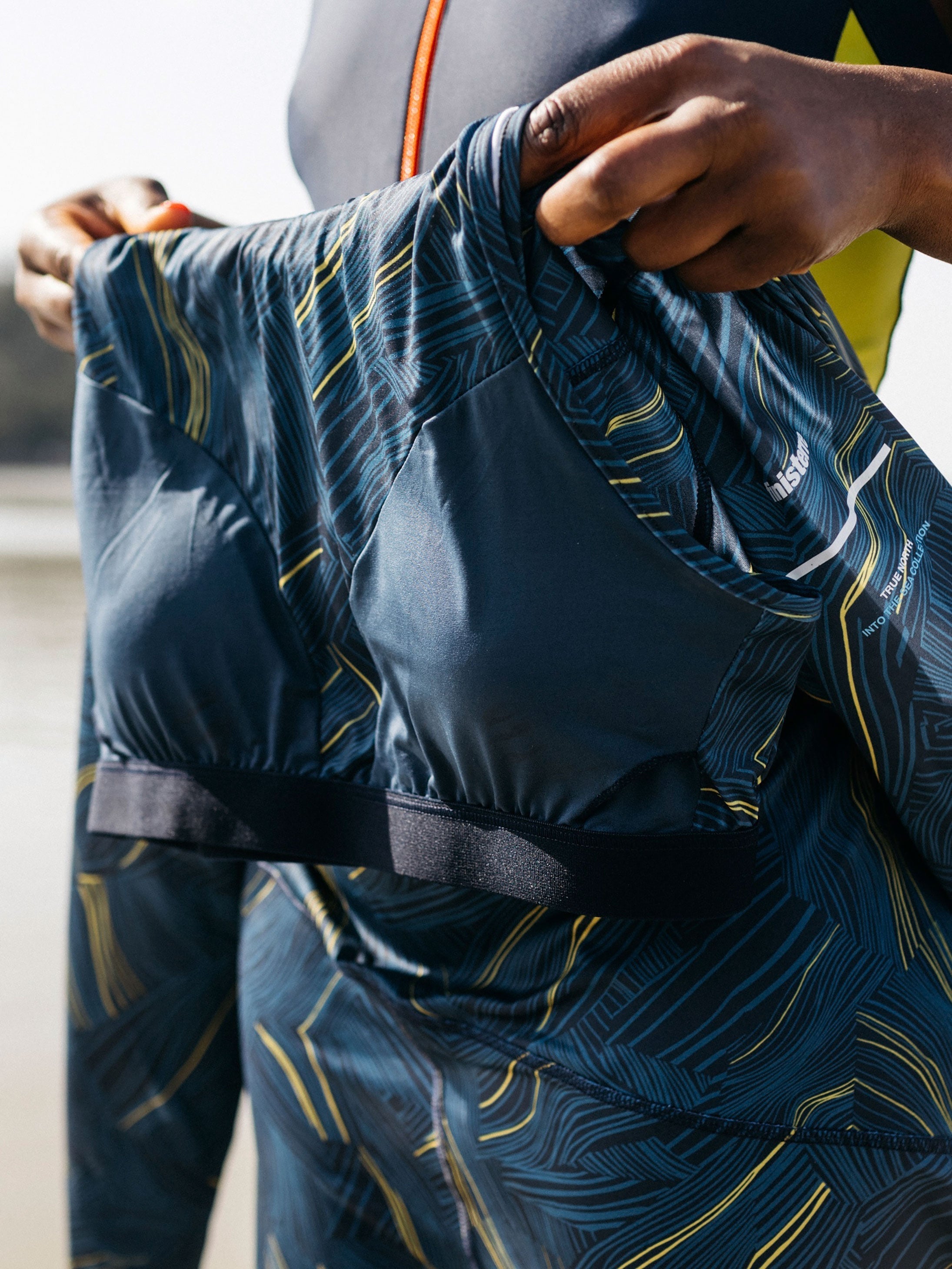 Women Into The Sea' Seasuit in Geometric Print