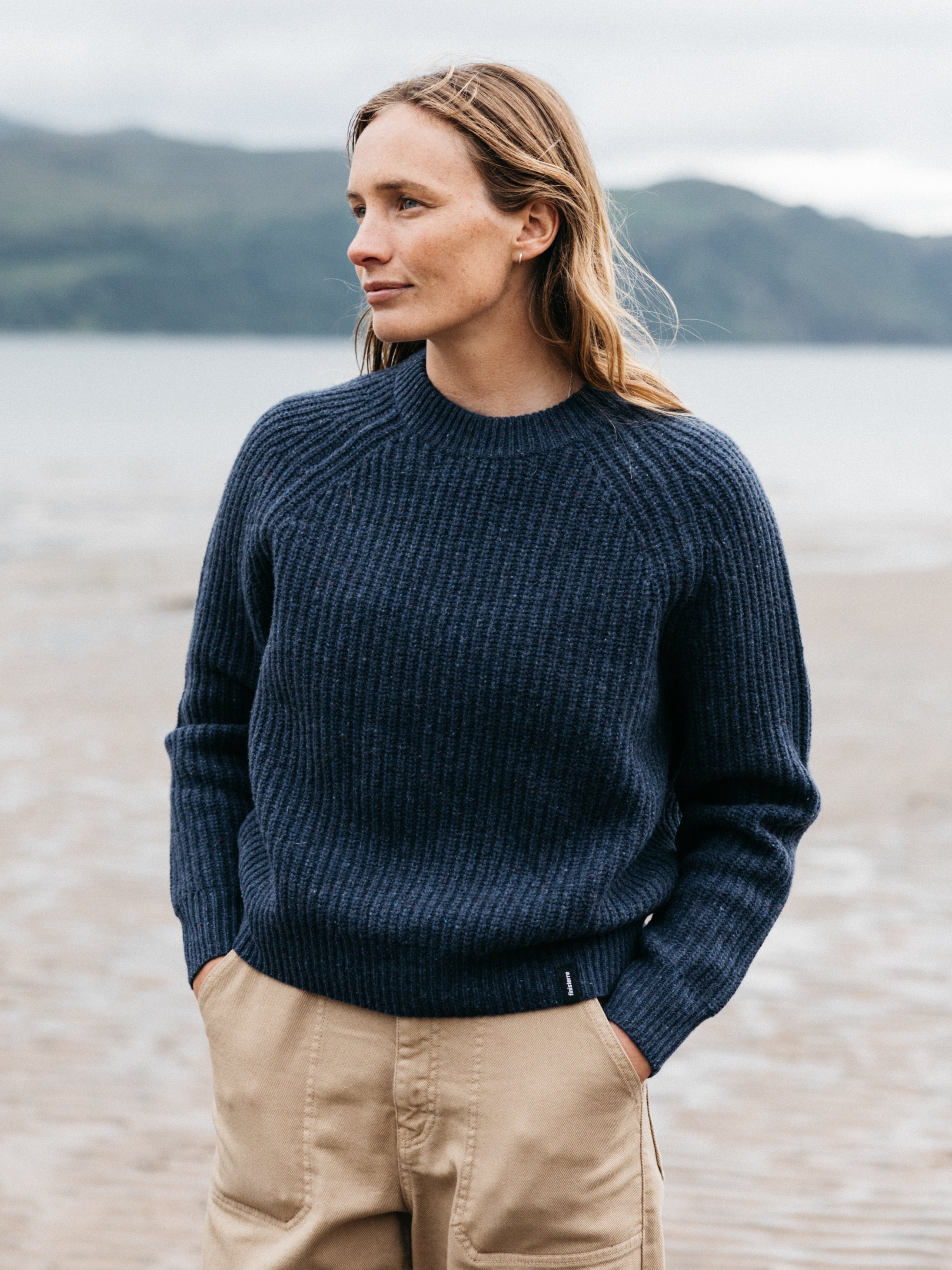 Women Fisherman Wool Knit Jumper in Navy - Mora