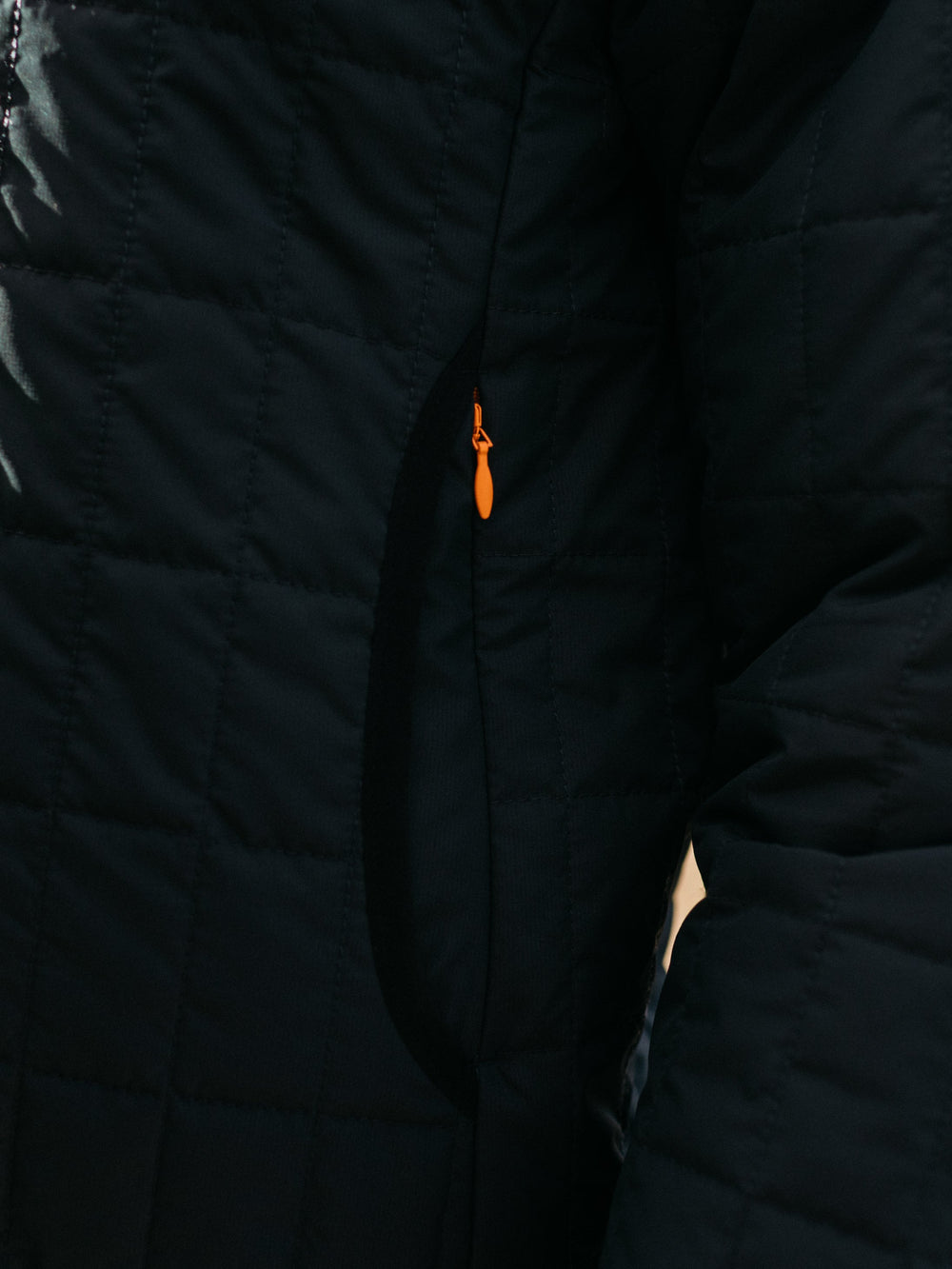 Women Firecrest Hooded Jacket in Black