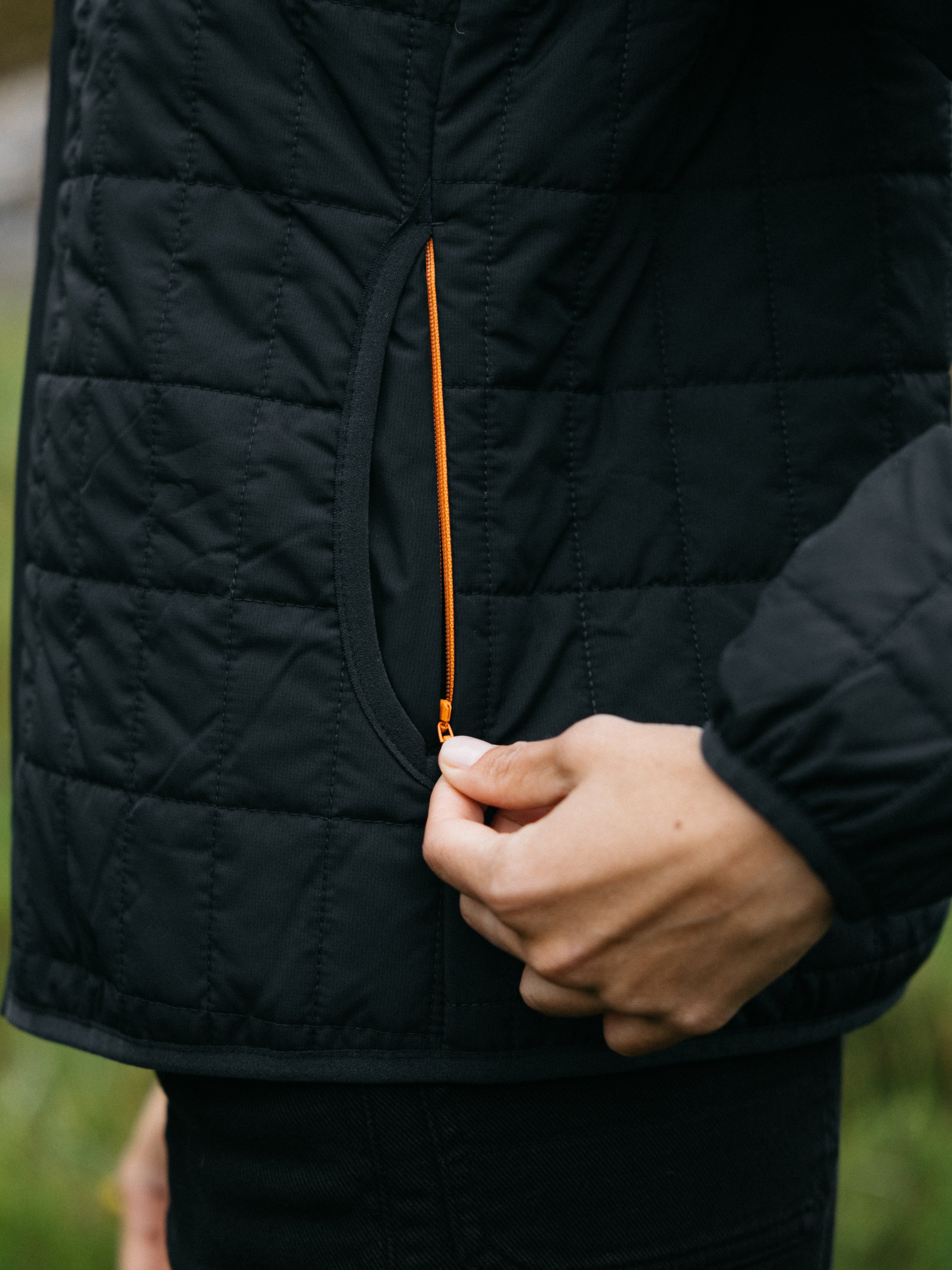 Women Firecrest Jacket in Black