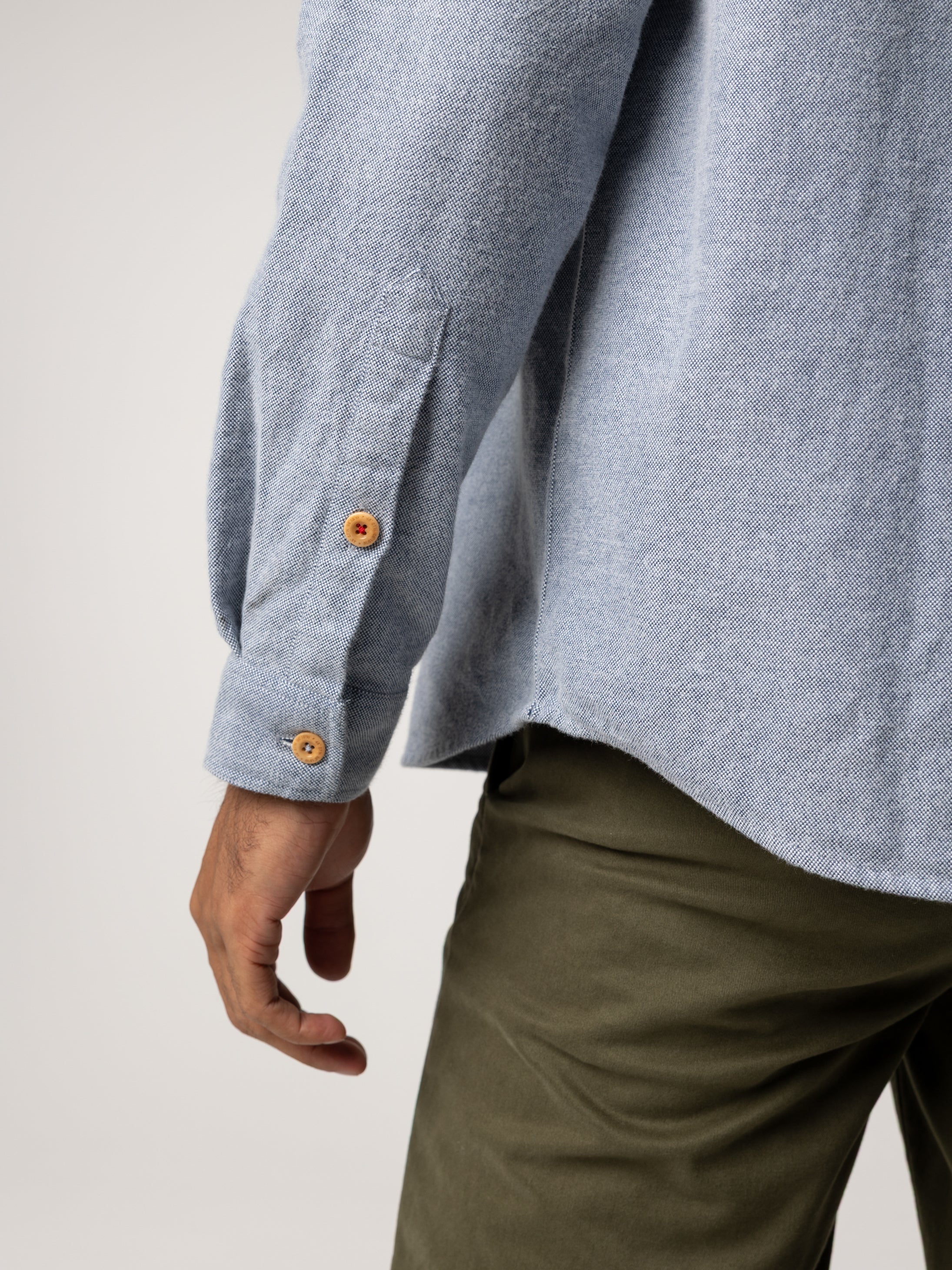 Men Gylly Shirt in Indigo Dobby