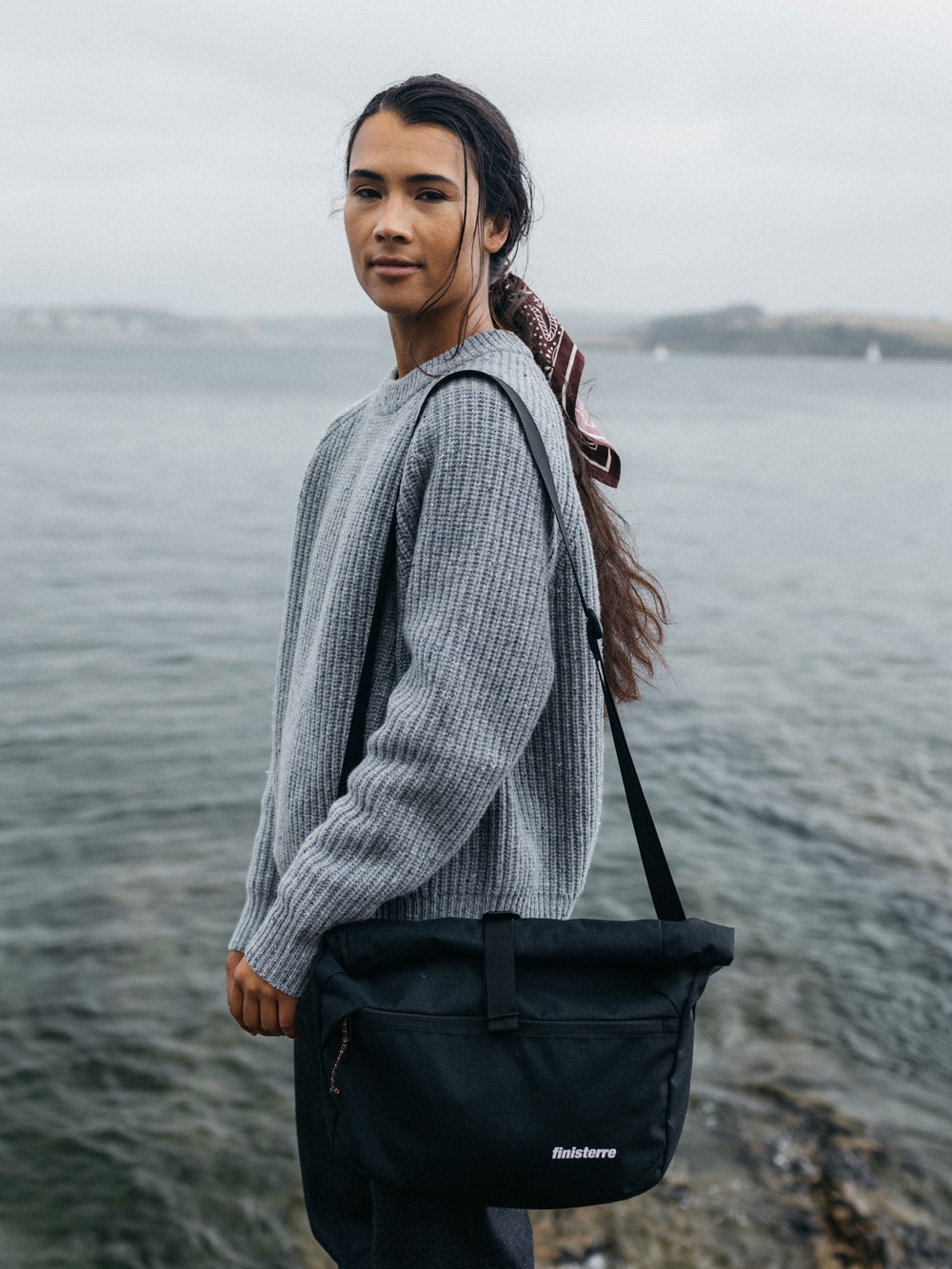 Men/Women Nautilus Crossbody Bag in Black