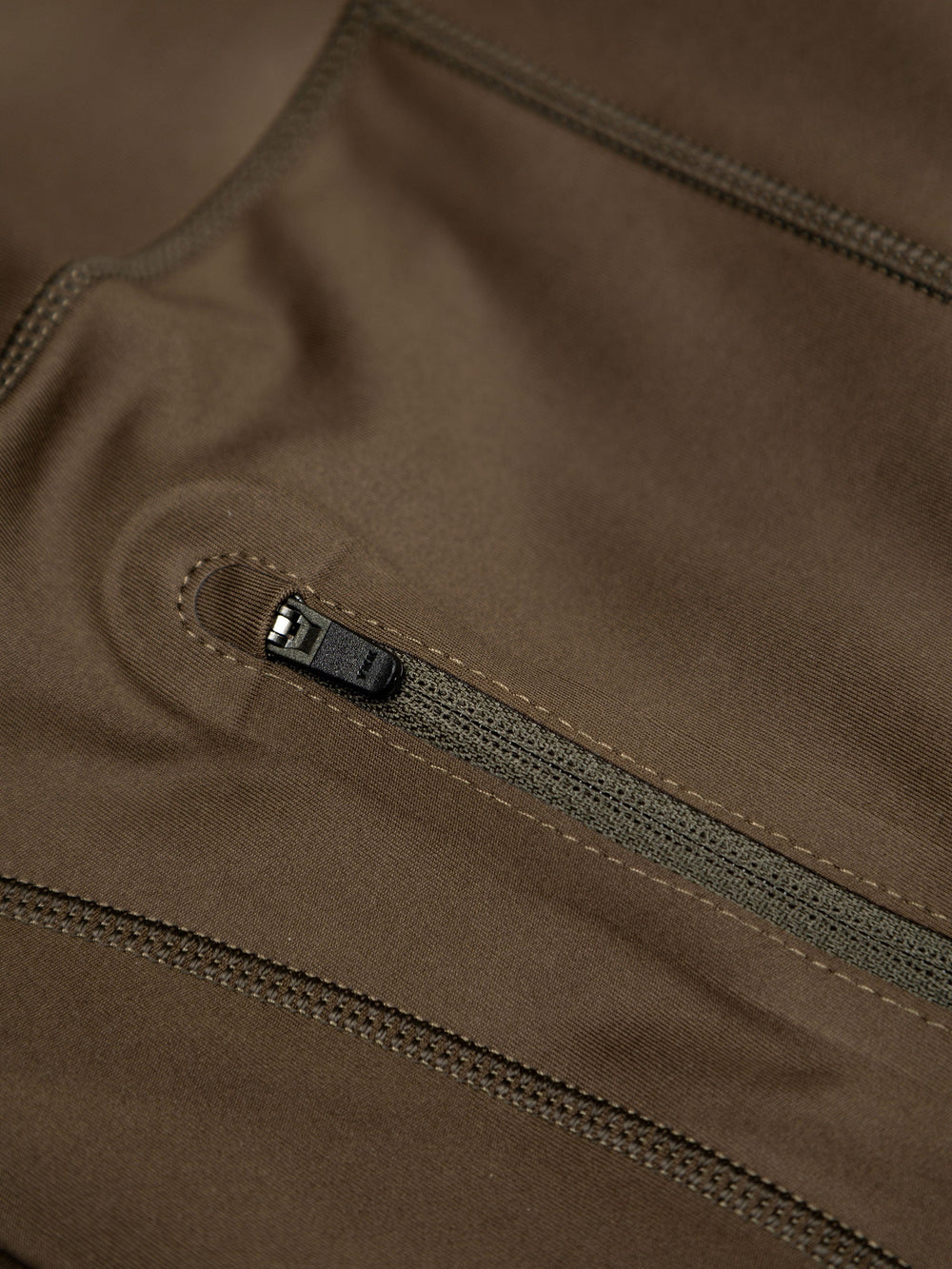 Women Zennor Adventure Legging in Olive