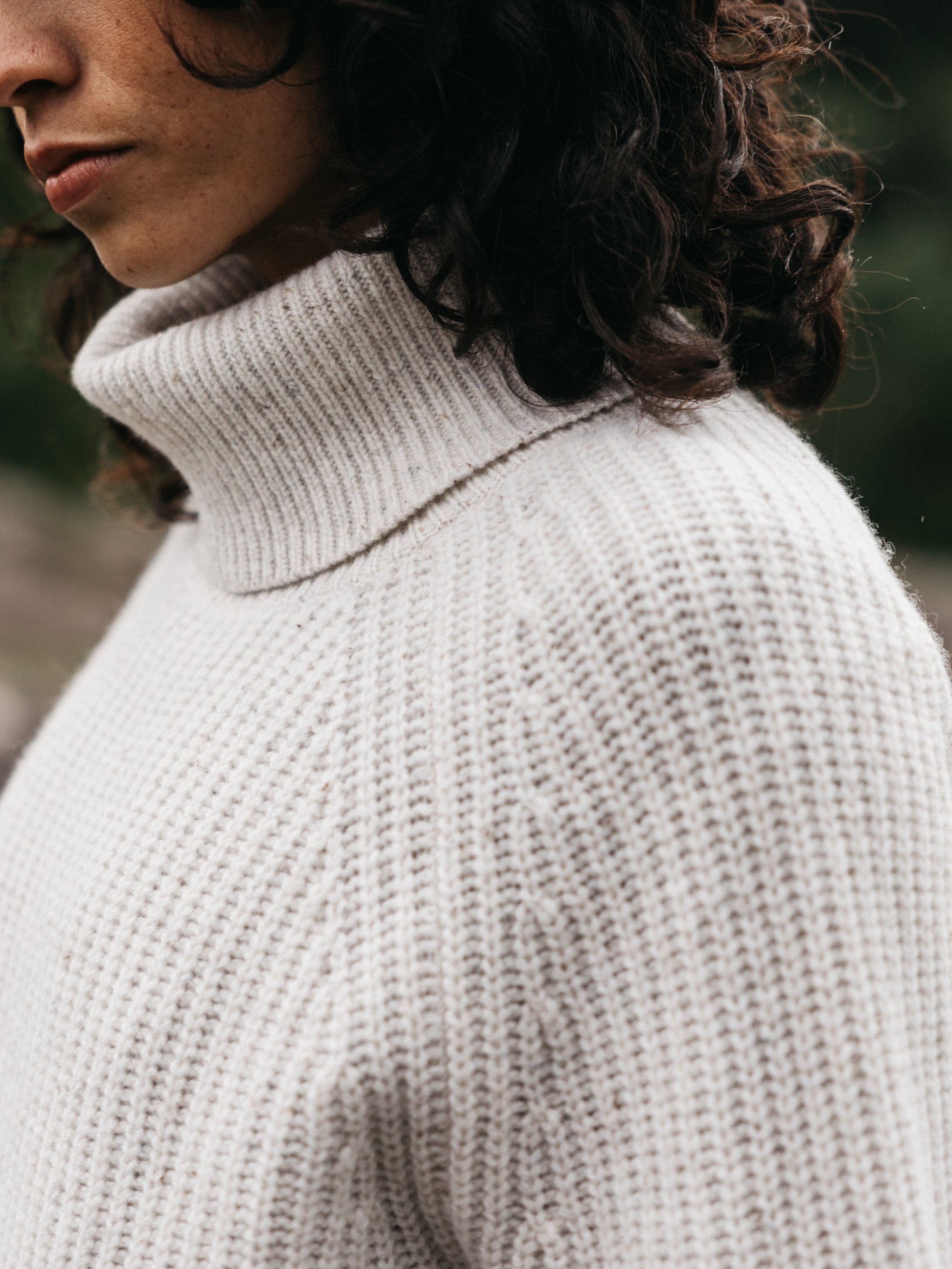 Women Fisherman Wool Roll Neck Jumper in Ecru - Mora