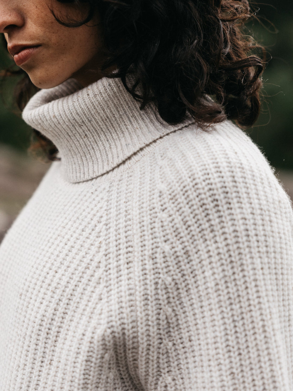 Women Fisherman Wool Roll Neck Jumper in Ecru - Mora