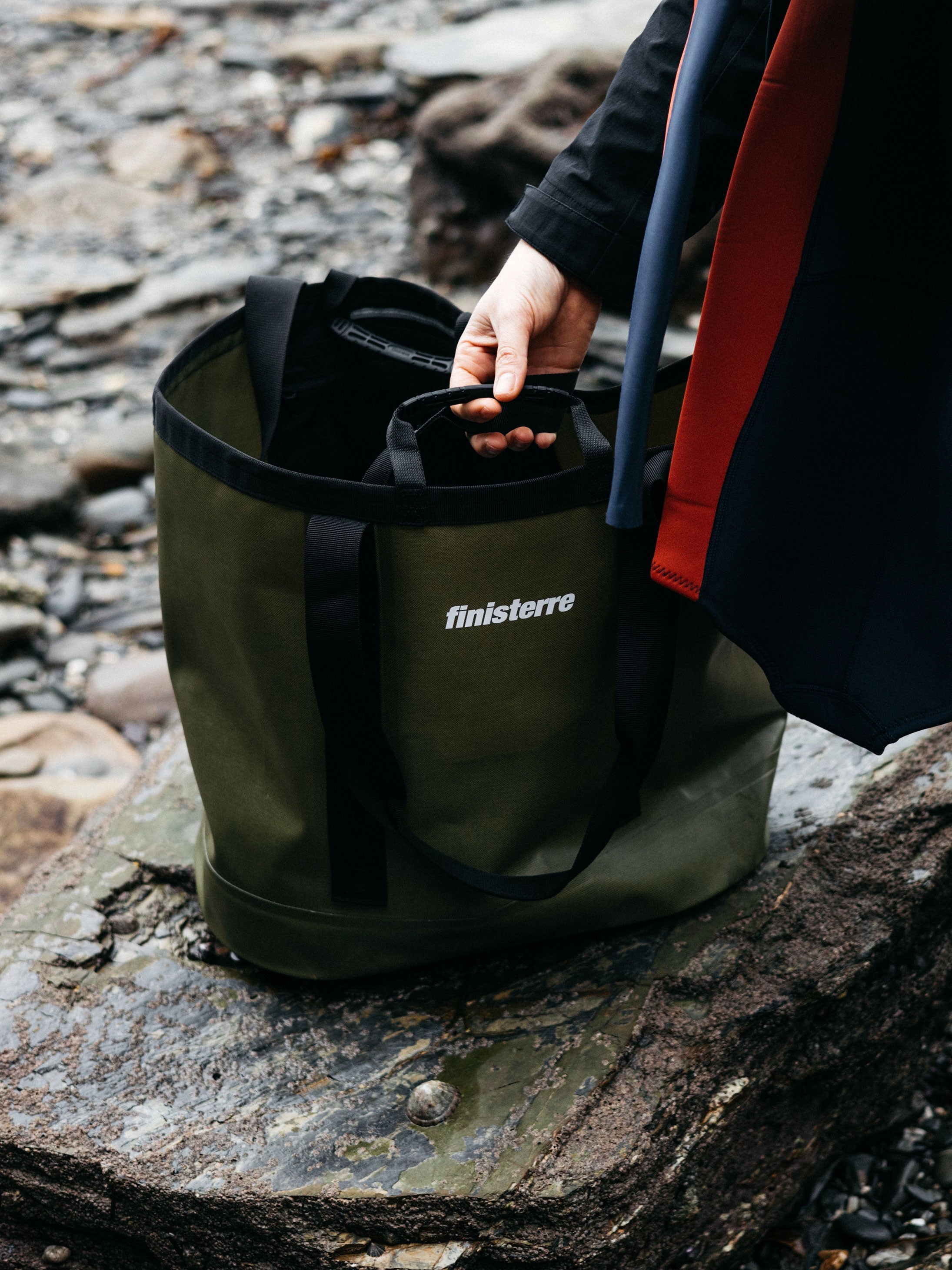Men/Women Waterproof 35L Tote Bag in Olive - Drift