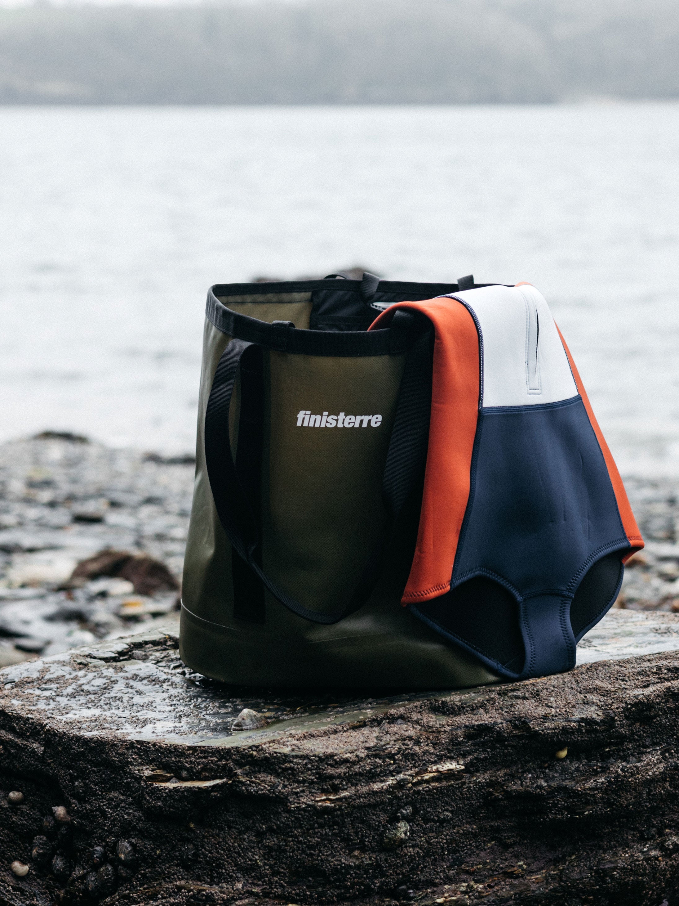 Men/Women Waterproof 35L Tote Bag in Olive - Drift