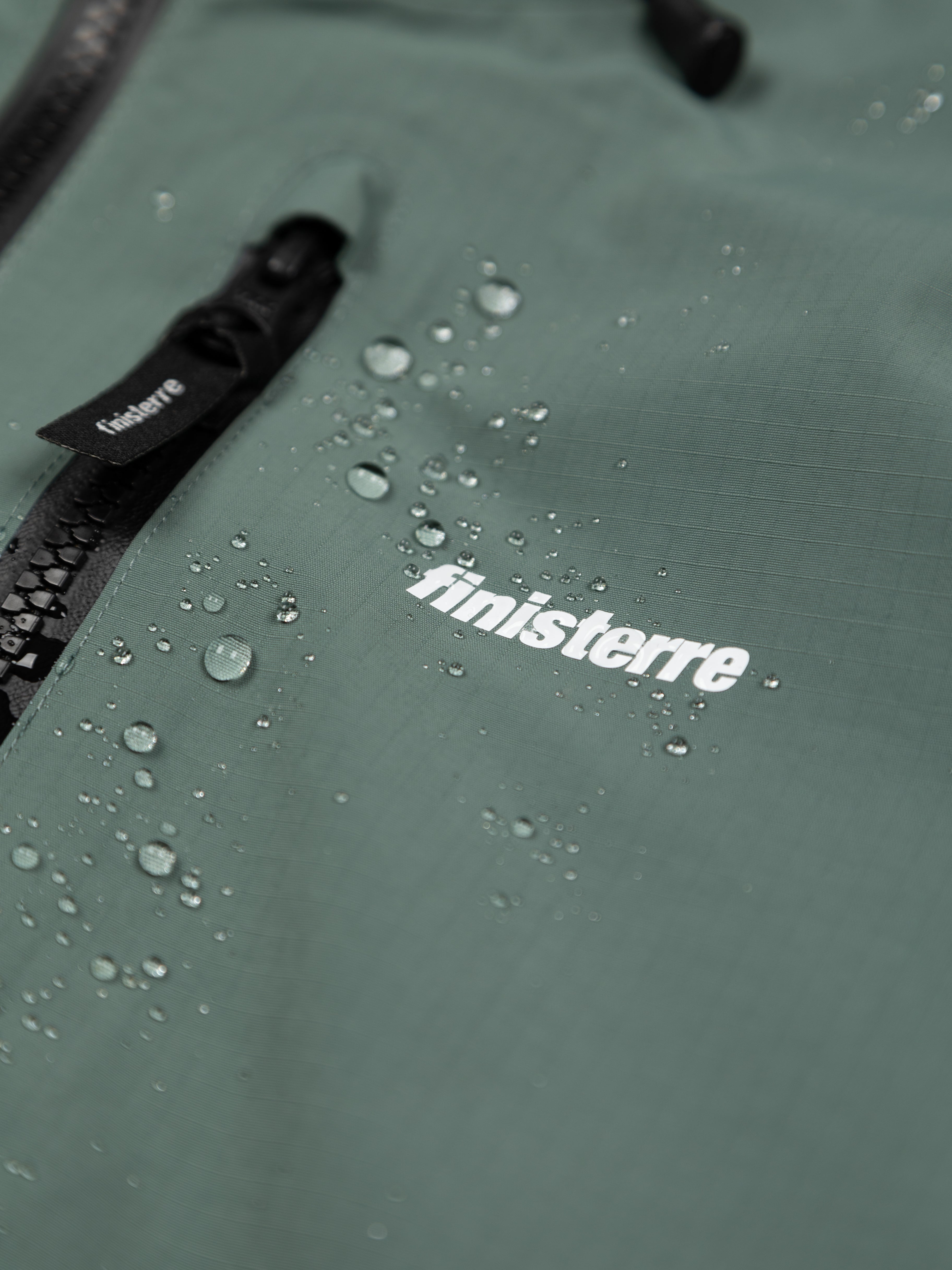 Men Stormbird Waterproof Jacket in Deep Sea